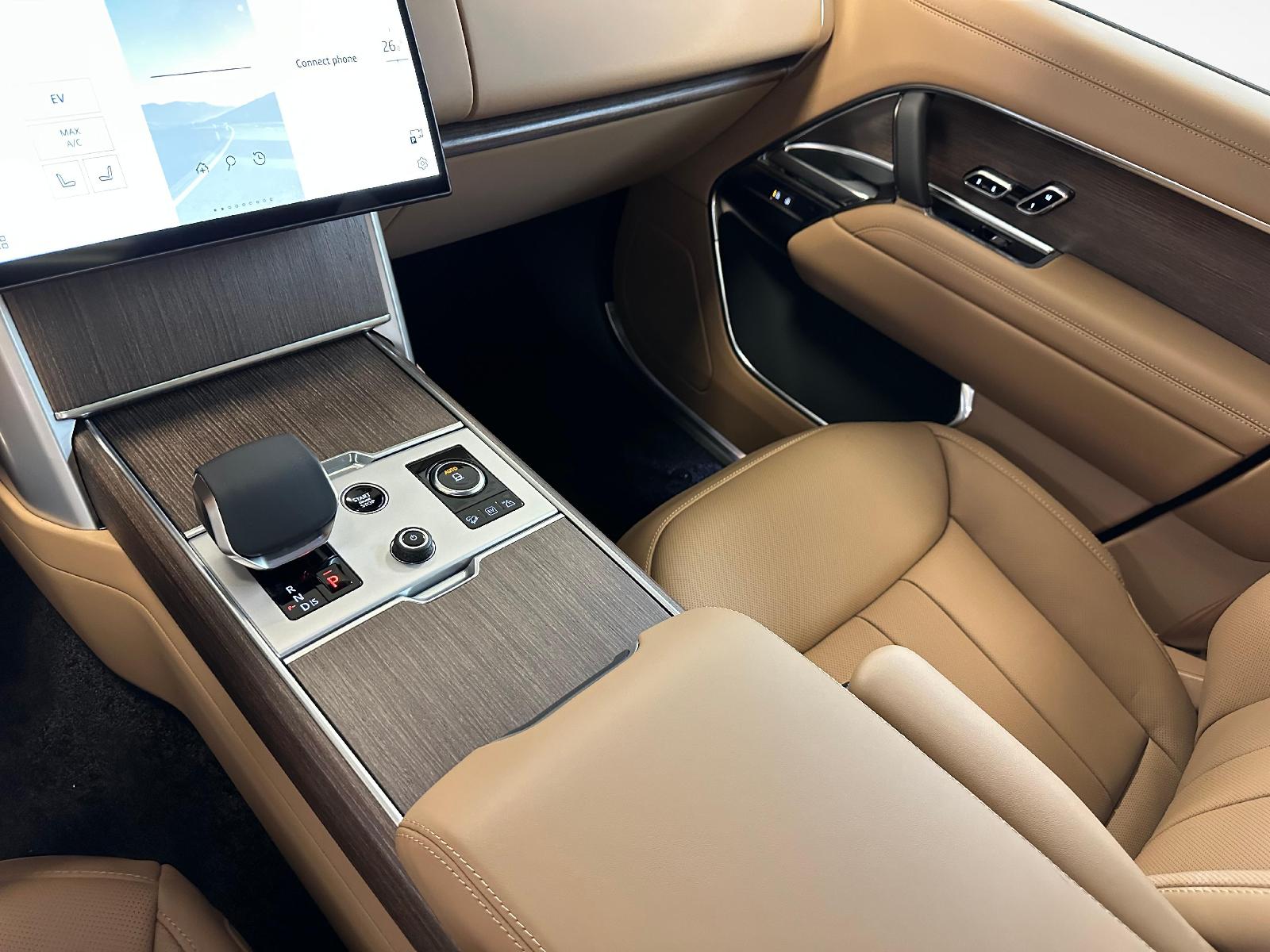 LAND ROVER Range Rover 3.0 I6 P460e HSE-image-8