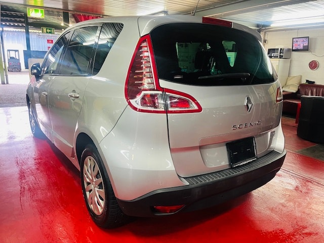 RENAULT Scénic 1.4 16V Turbo Privilège-image-1