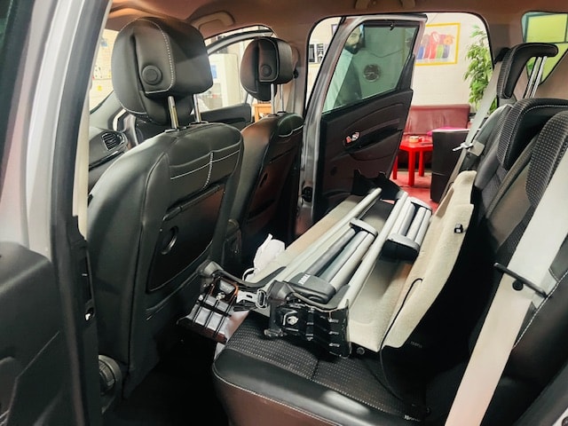 RENAULT Scénic 1.4 16V Turbo Privilège-image-11