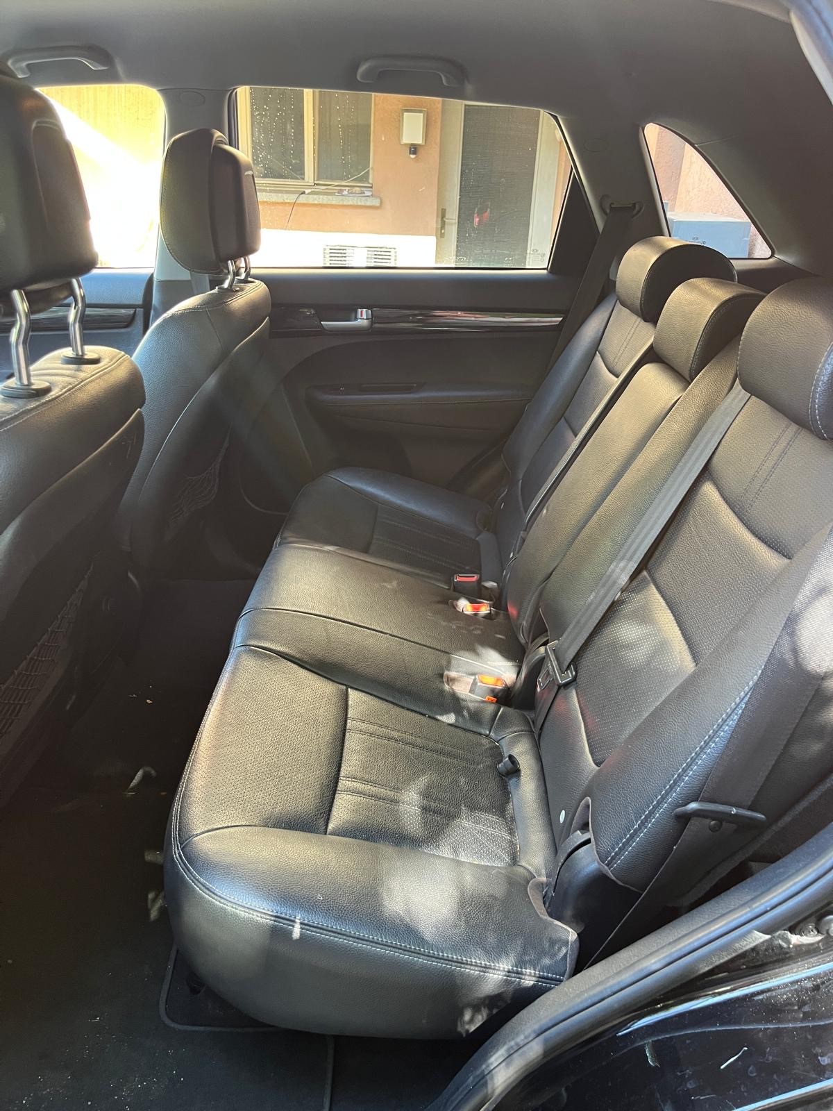 KIA Sorento 2.2 CRDI Style Automatic-image-12