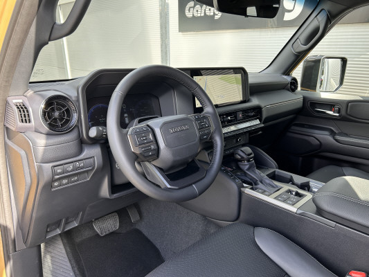 TOYOTA LandCruiser 2.8TD 48V Reb-image-6