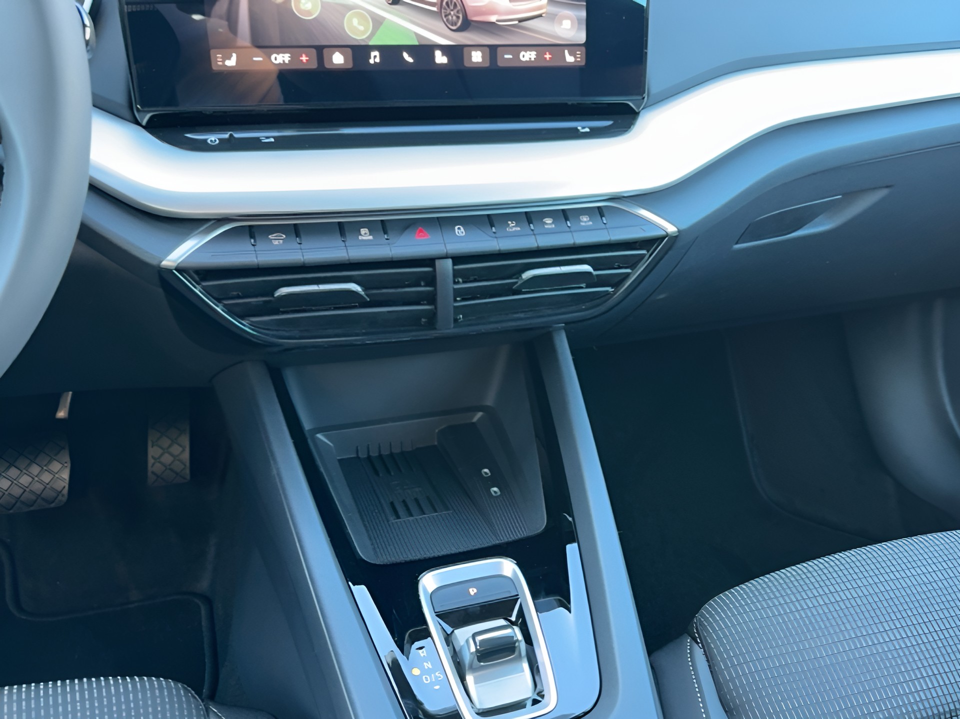 SKODA Octavia Combi 1.5 TSI mHEV DSG Selection-image-12