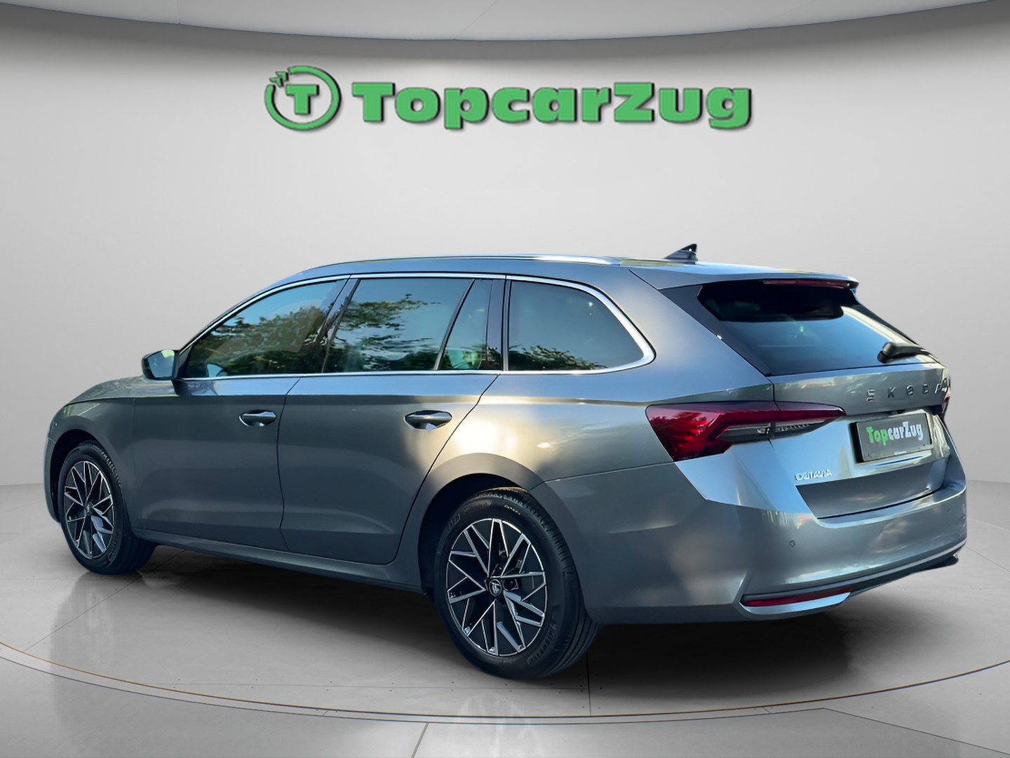 SKODA Octavia Combi 1.5 TSI mHEV DSG Selection-image-7