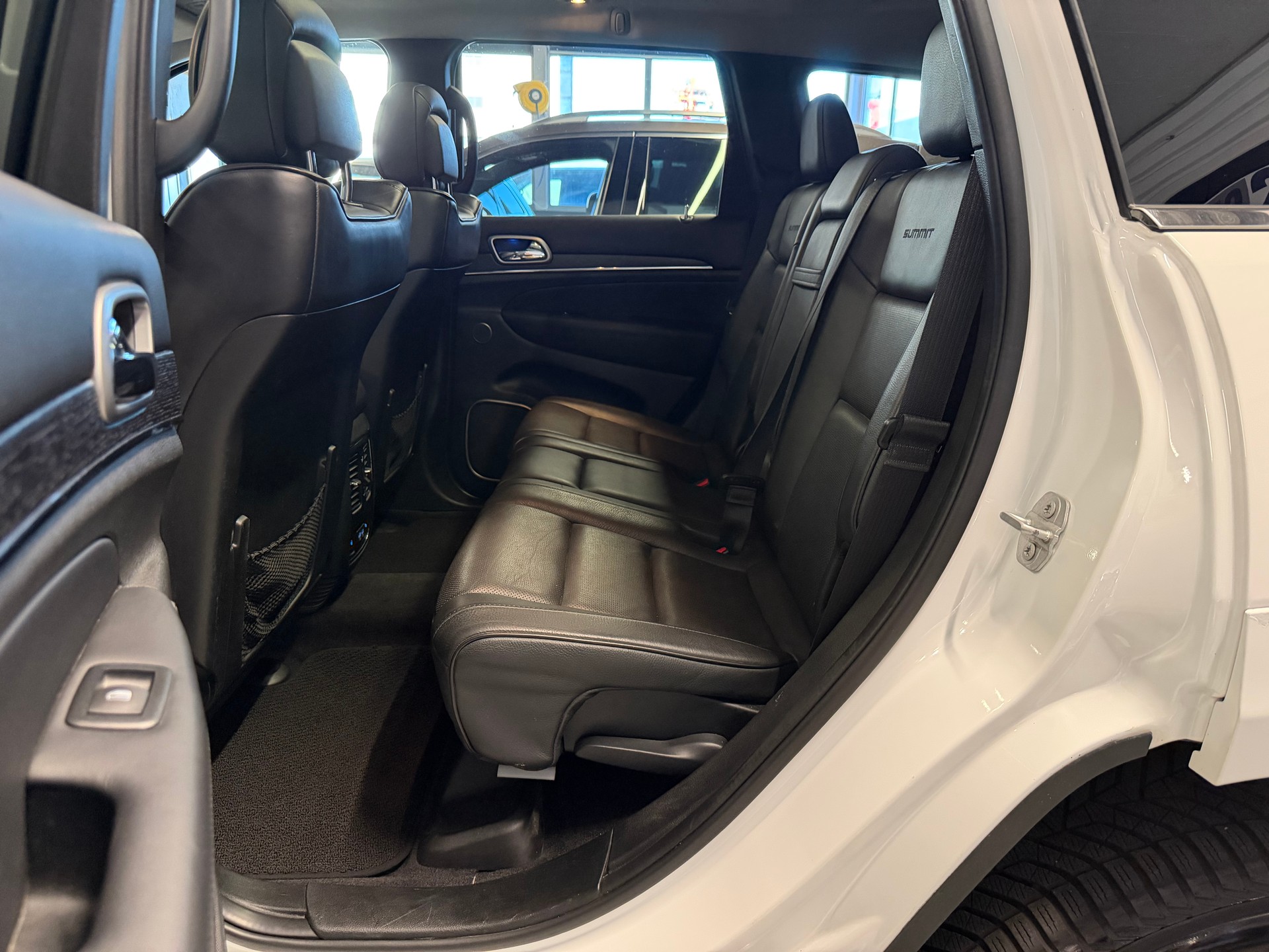 JEEP Grand Cherokee 3.0 CRD Summit Automatic-image-22