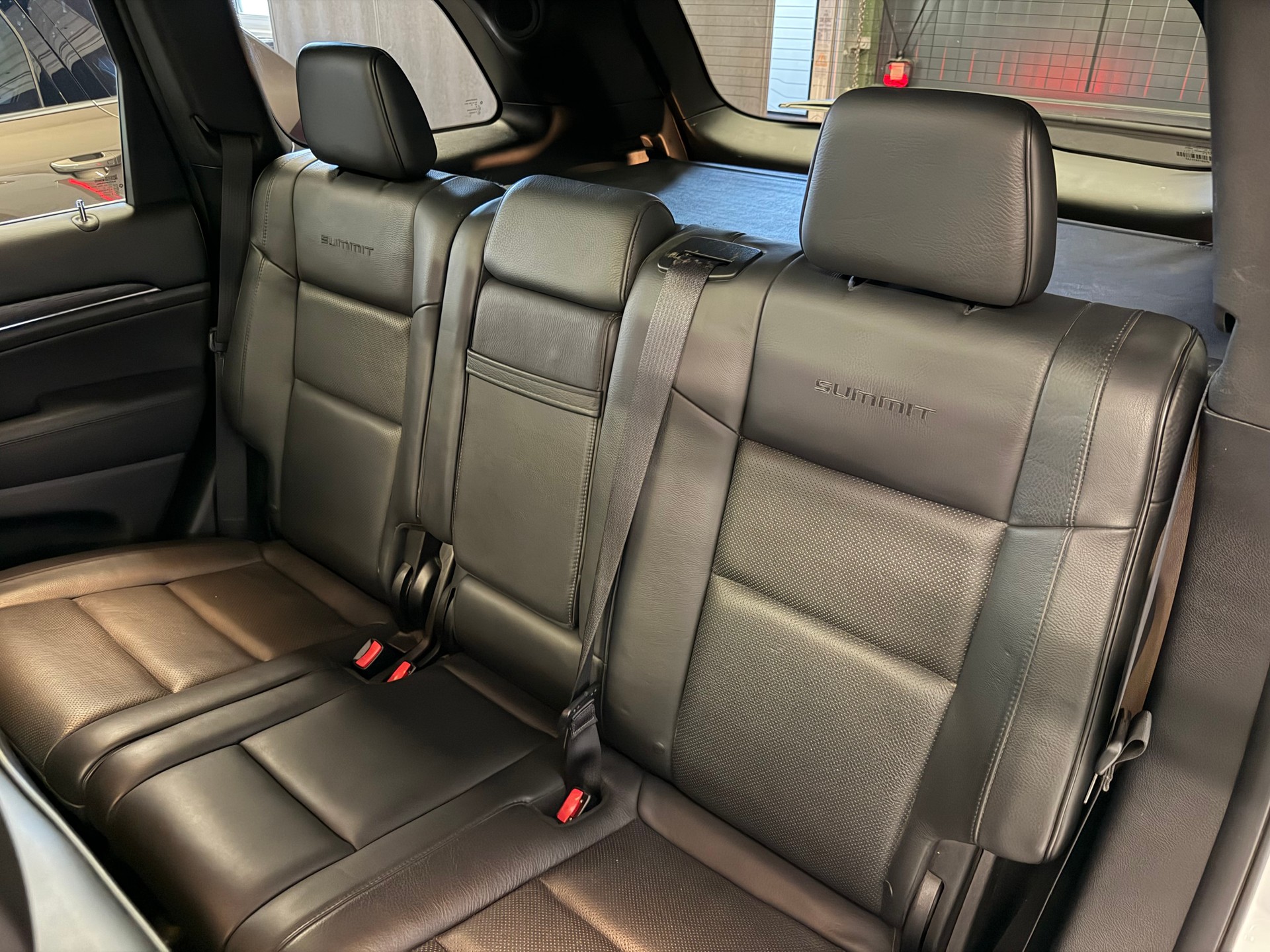 JEEP Grand Cherokee 3.0 CRD Summit Automatic-image-24