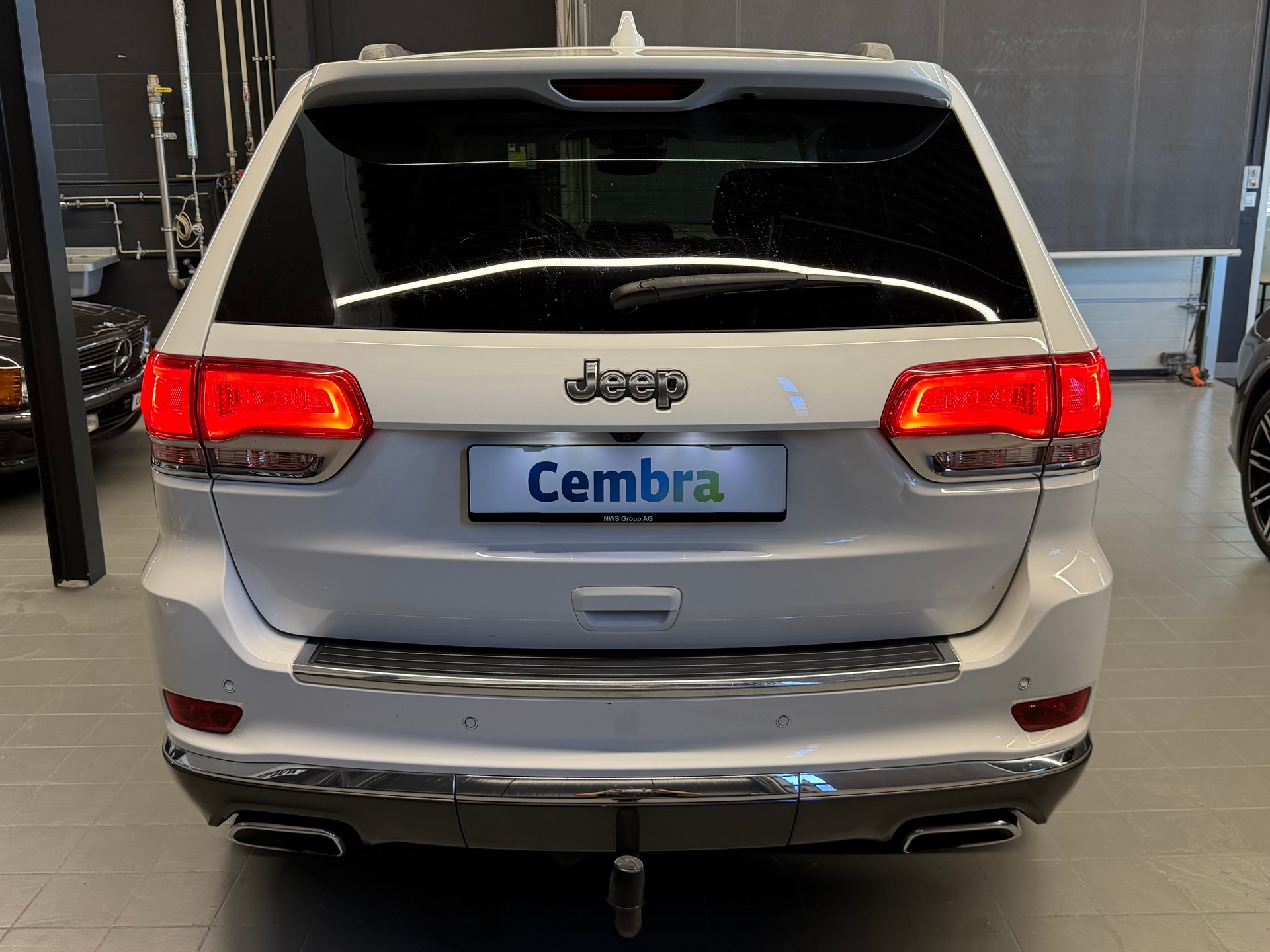 JEEP Grand Cherokee 3.0 CRD Summit Automatic-image-5