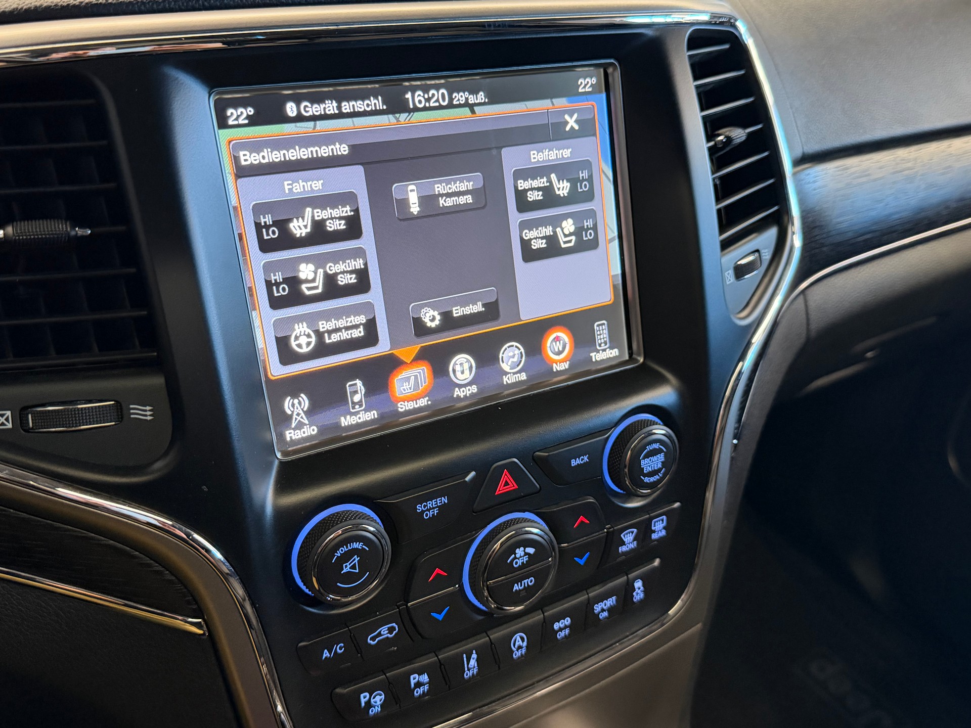 JEEP Grand Cherokee 3.0 CRD Summit Automatic-image-19