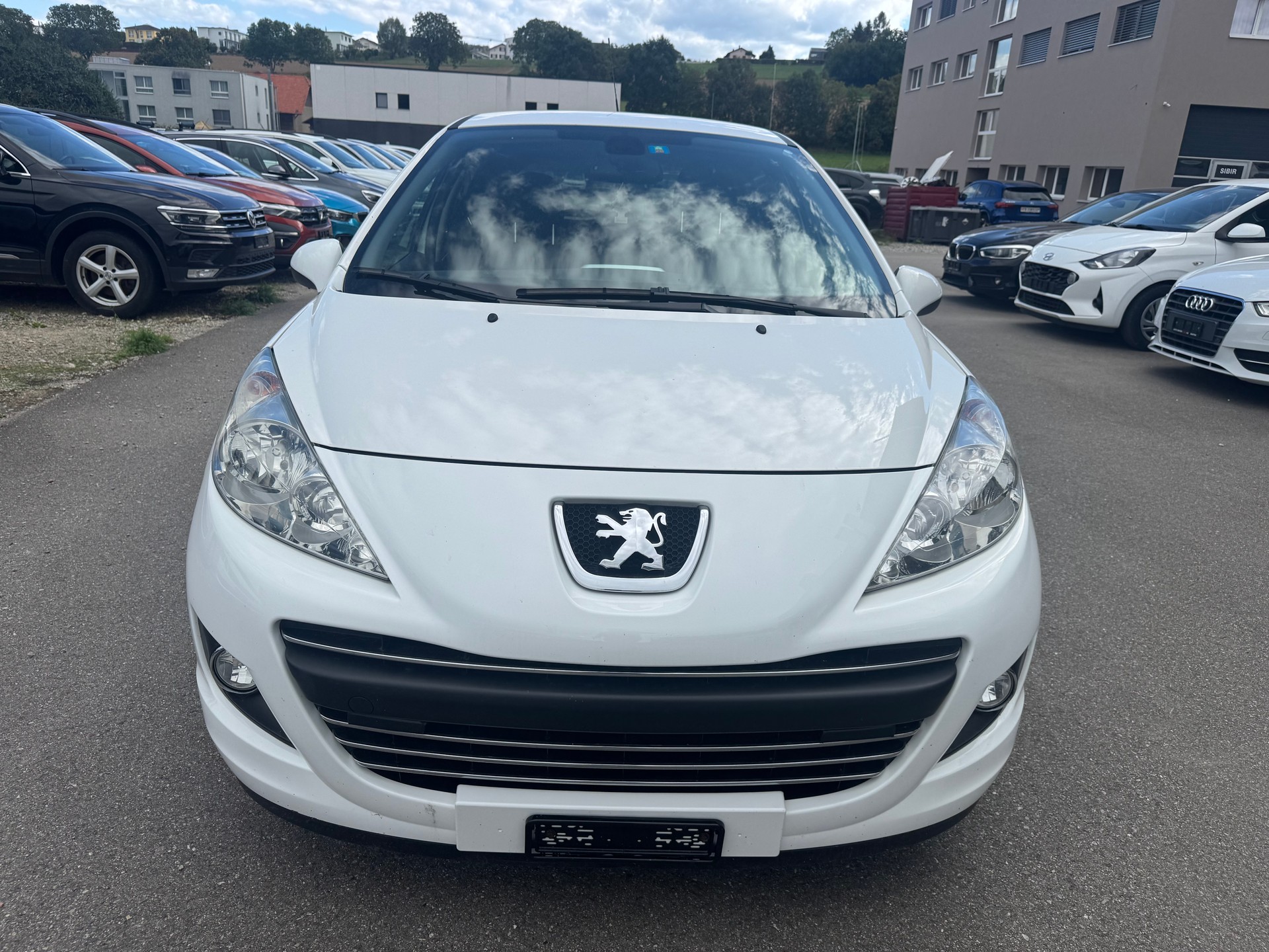 PEUGEOT 207 1.6 16V Lion Edition Automatic-image-1