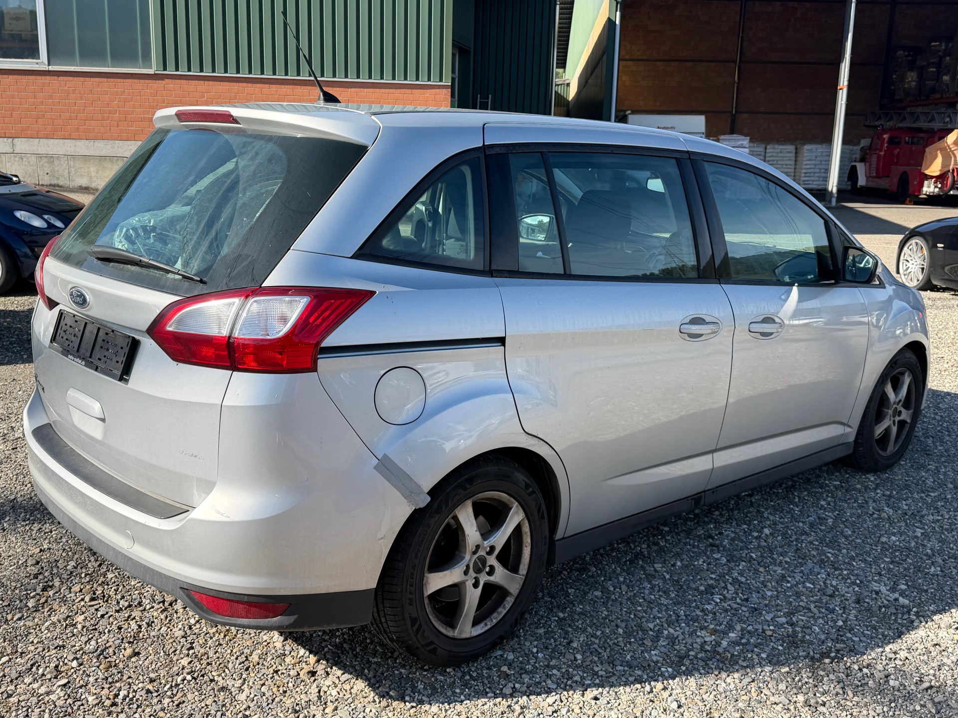 FORD Grand C-Max 2.0 TDCi-image-11
