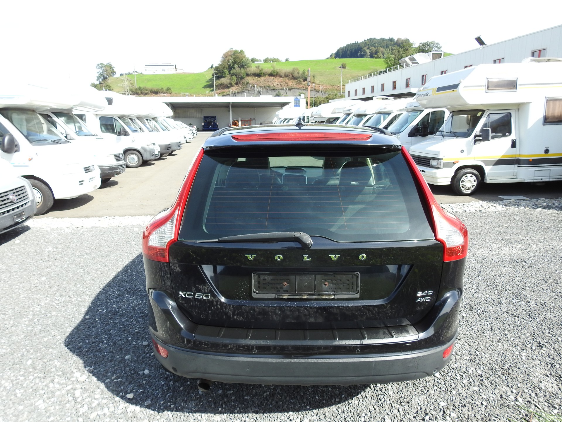 VOLVO XC60 2.4D AWD-image-4