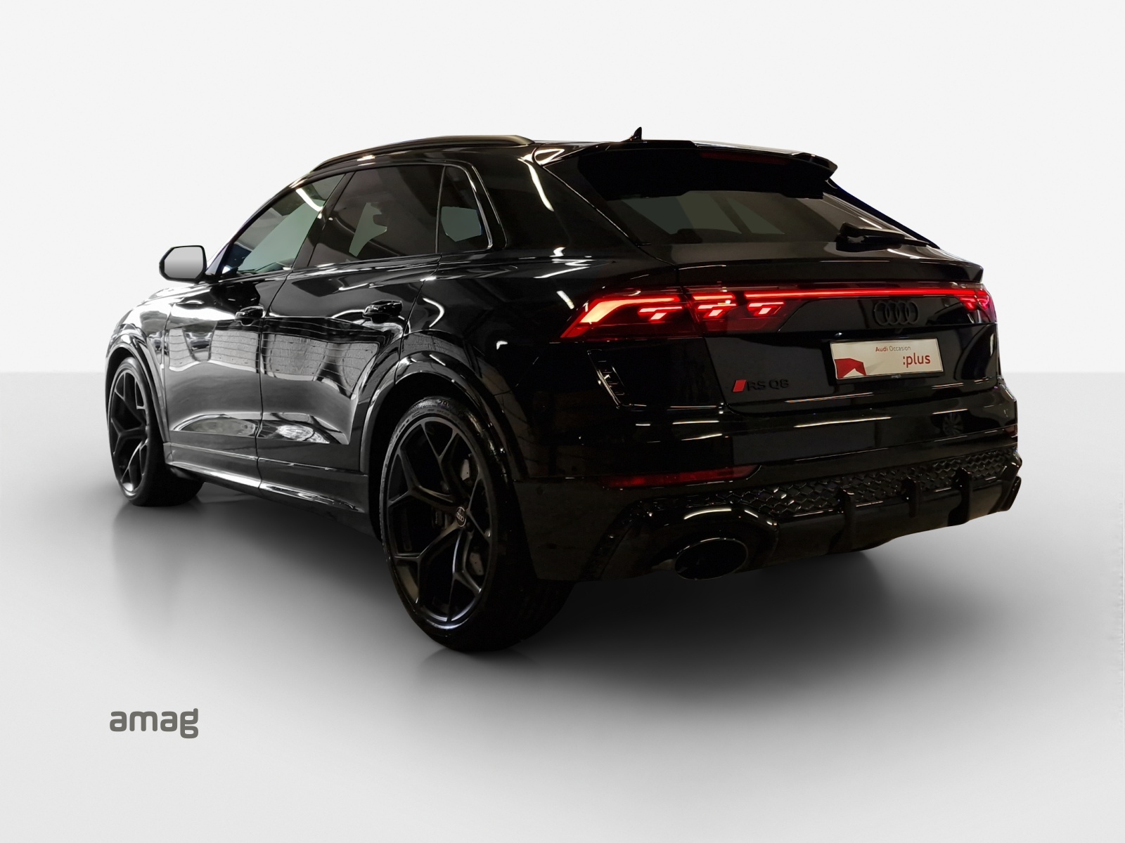 AUDI RSQ8 performance quattro-image-2