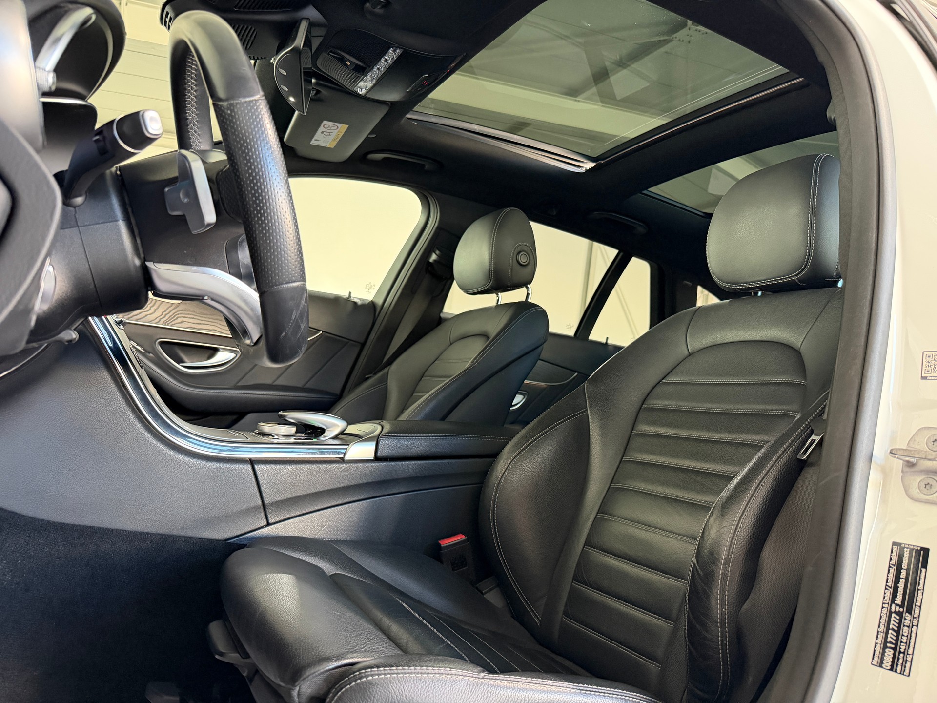 MERCEDES-BENZ C 220 d Swiss Star AMG Line 4M 9G-Tronic (CH)-image-12