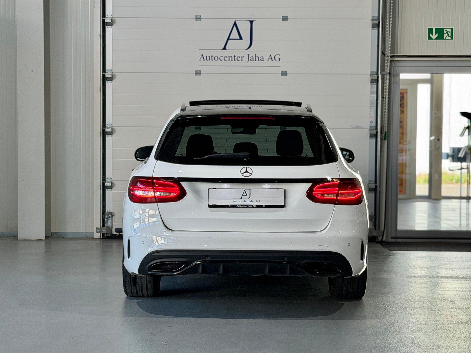 MERCEDES-BENZ C 220 d Swiss Star AMG Line 4M 9G-Tronic (CH)-image-17