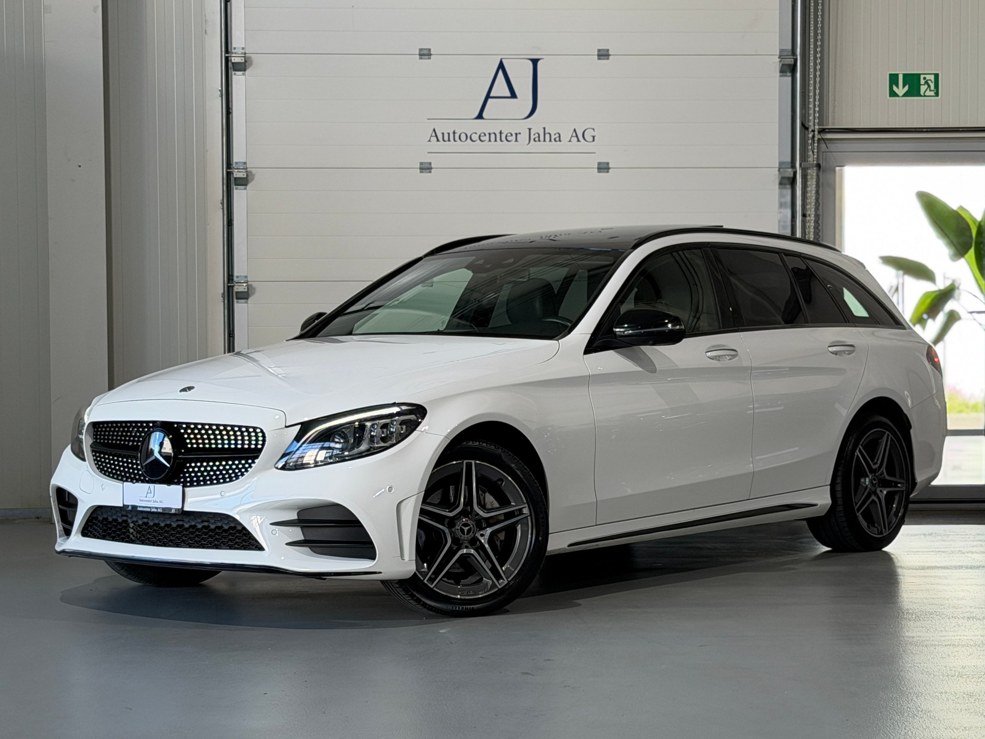 MERCEDES-BENZ C 220 d Swiss Star AMG Line 4M 9G-Tronic (CH)-image-0