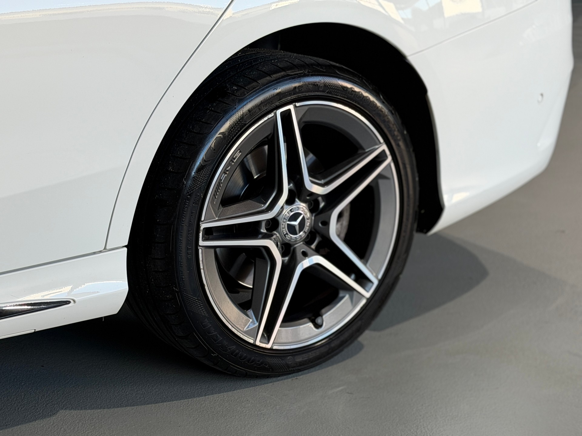 MERCEDES-BENZ C 220 d Swiss Star AMG Line 4M 9G-Tronic (CH)-image-16