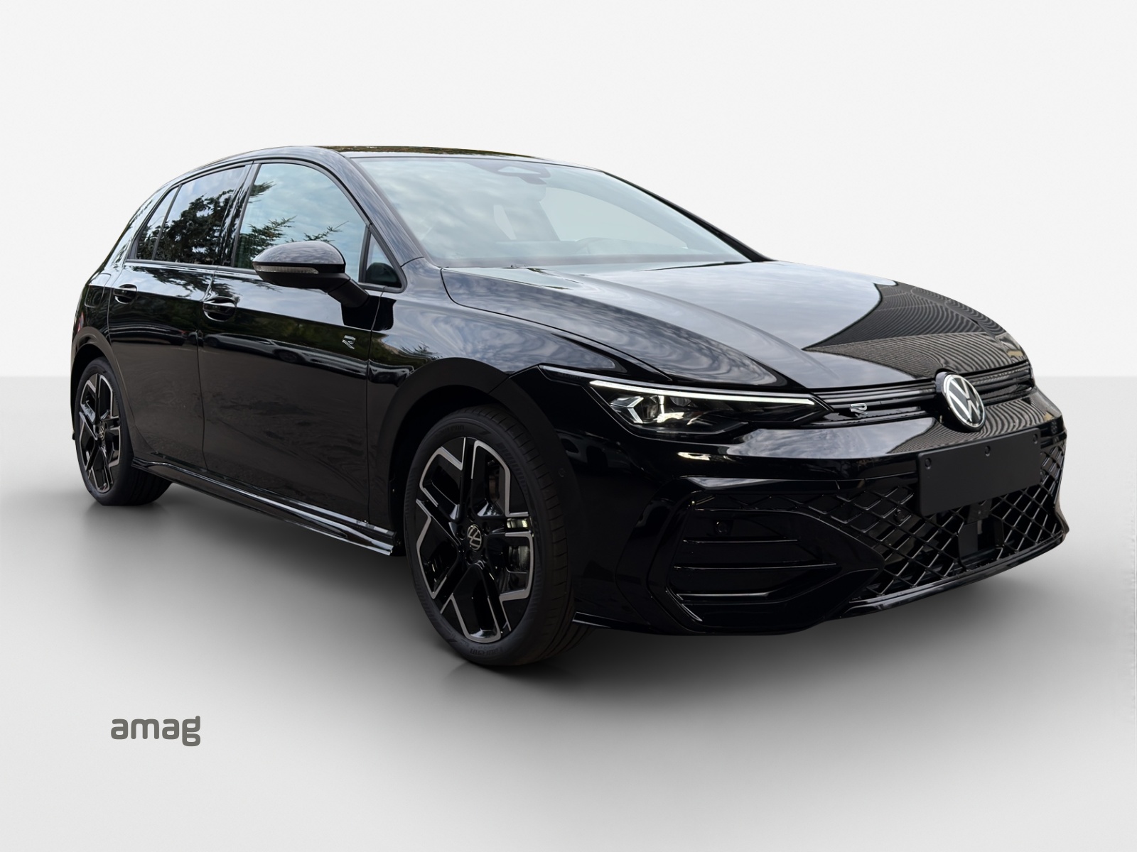 VW Golf 1.5 e TSI mHEV R-Line DSG-image-5