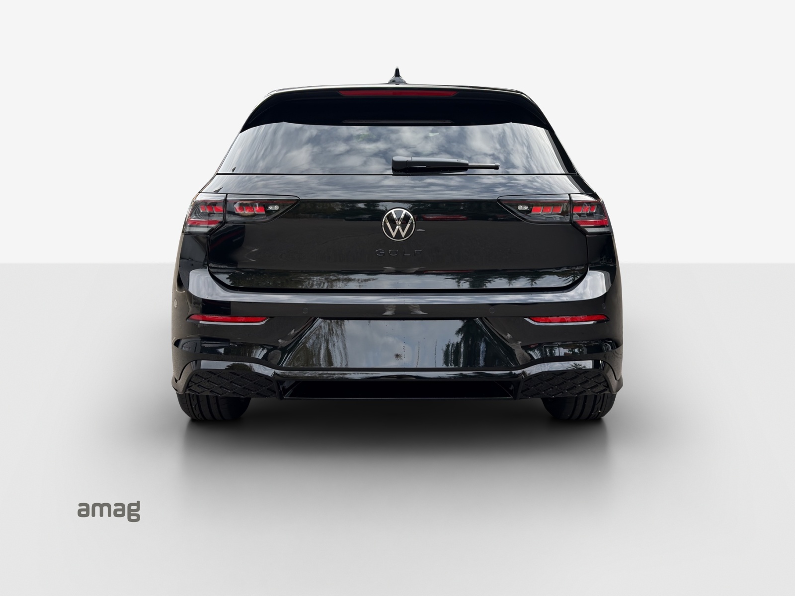 VW Golf 1.5 e TSI mHEV R-Line DSG-image-3