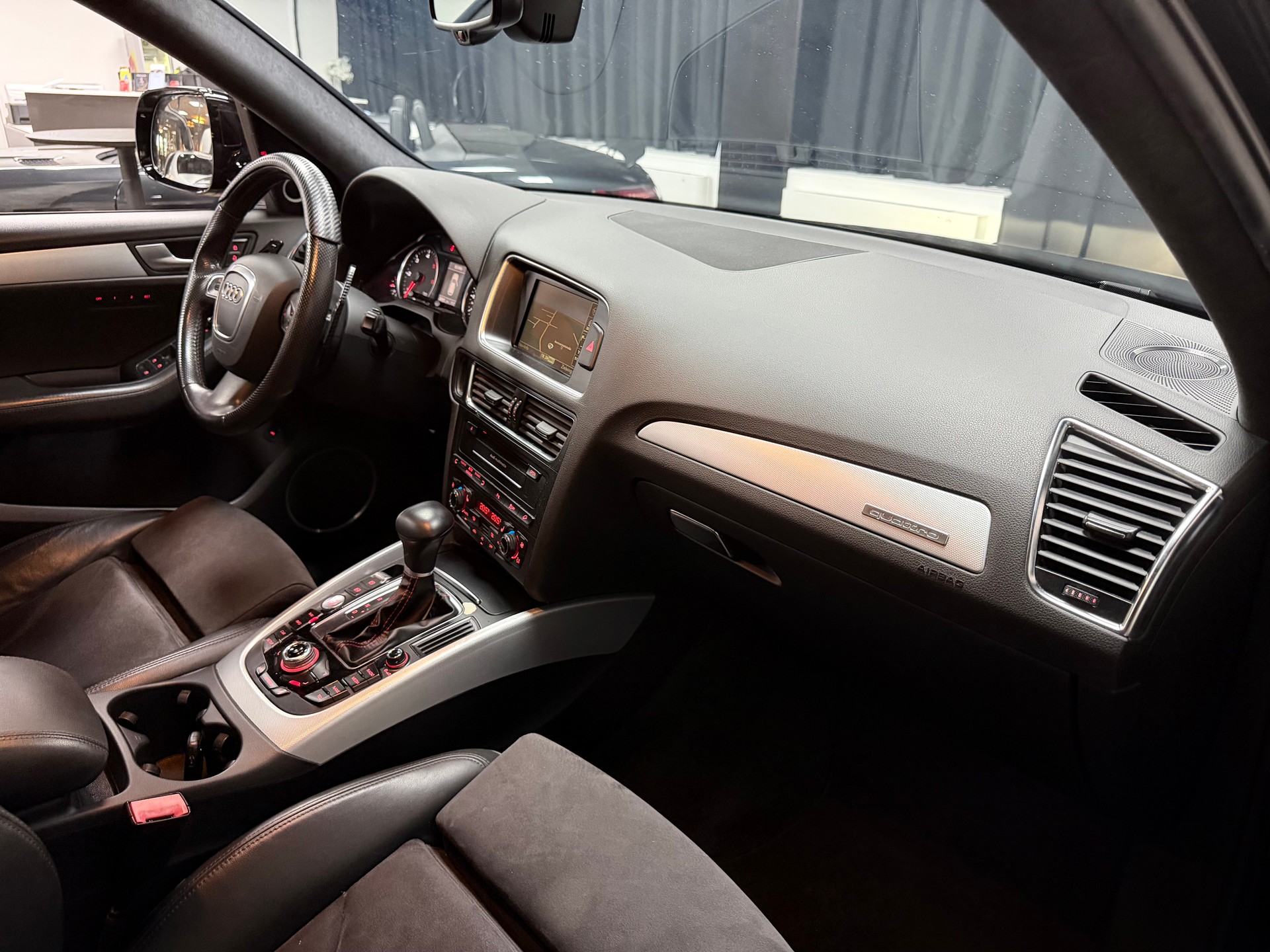 AUDI Q5 3.0 TDI quattro S-tronic ABT-image-25