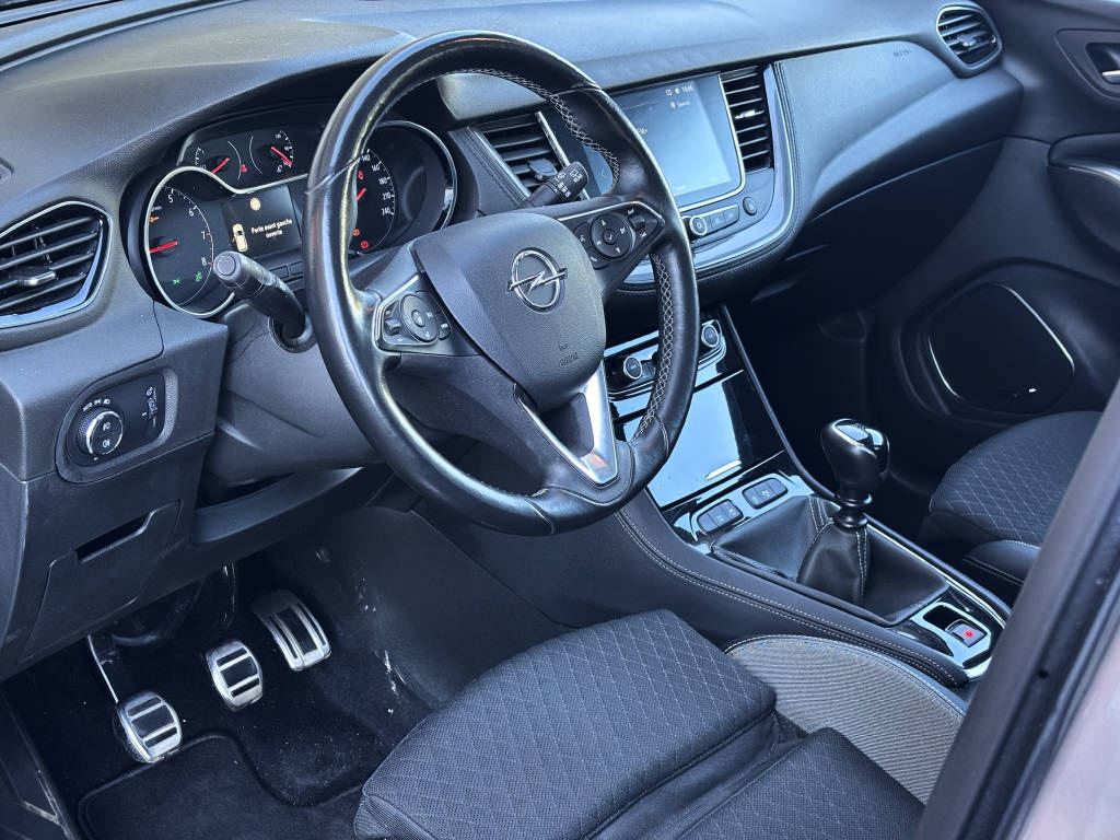 OPEL Grandland X 1.2 T Ultimate-image-9