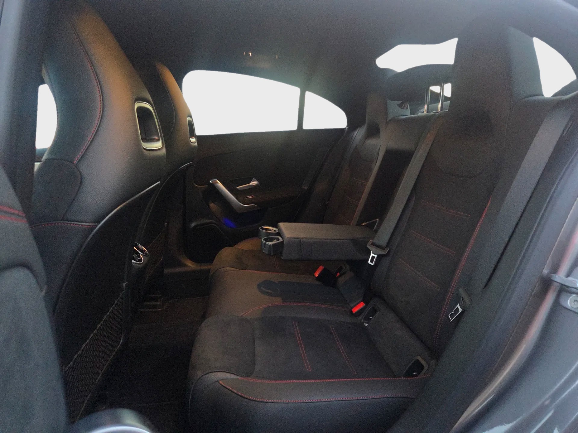 MERCEDES-BENZ CLA Shooting Brake 250 e 8G-DCT-image-13