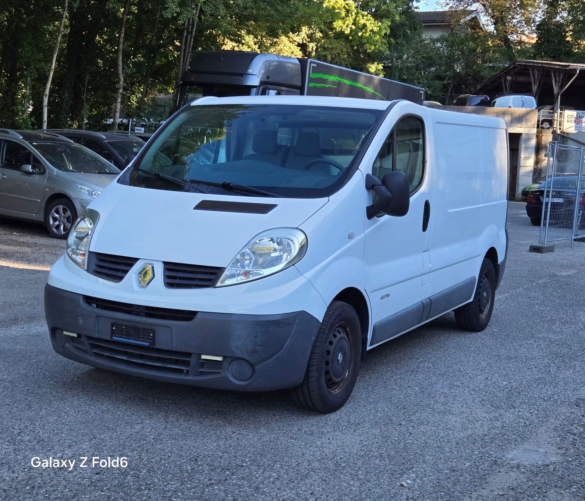 RENAULT Trafic 2.0 dCi 115 2.9t L1H1-image-2