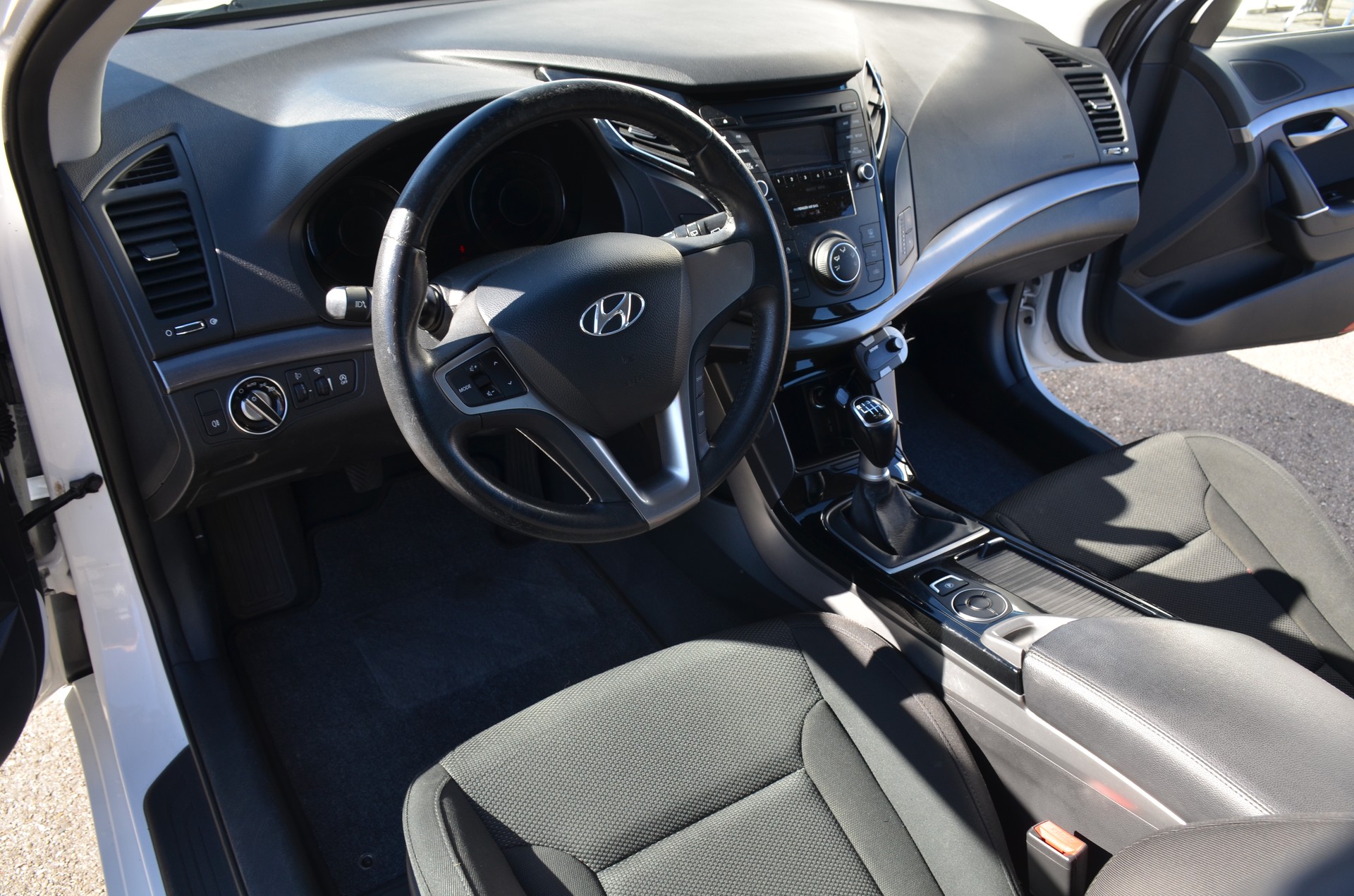 HYUNDAI i40 Wagon 1.6 GDI ISG Comfort-image-15