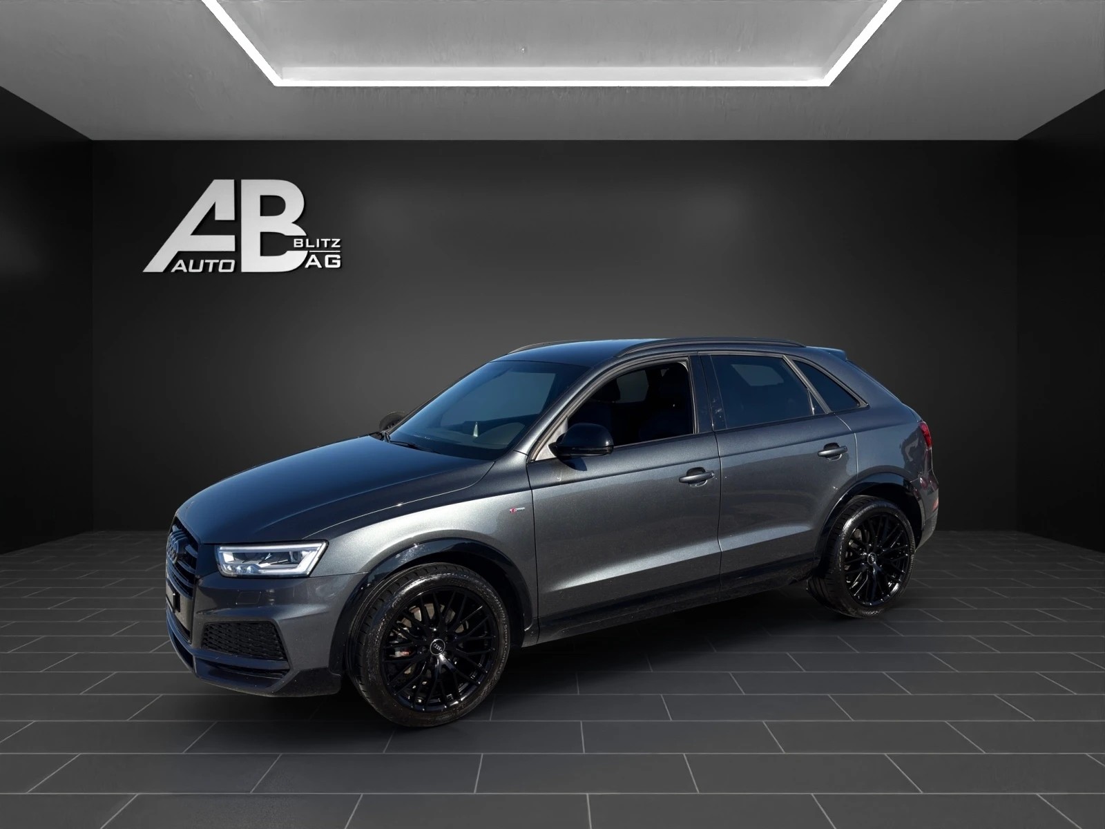 AUDI Q3 2.0 TFSI S-Line sport quattro S-tronic mit 220 PS-image-1