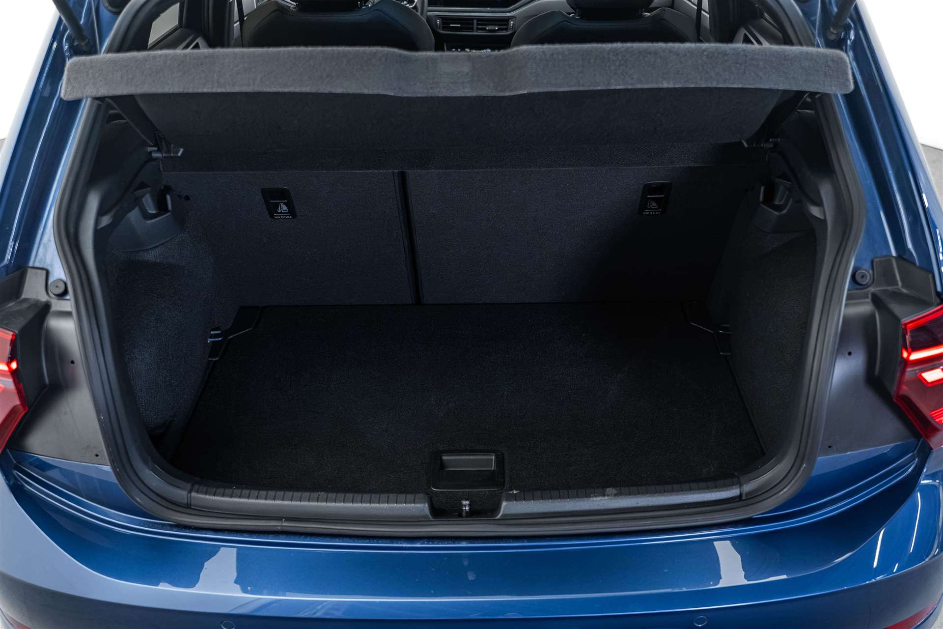 VW VW Polo 2.0 TSI GTI DSG-image-4