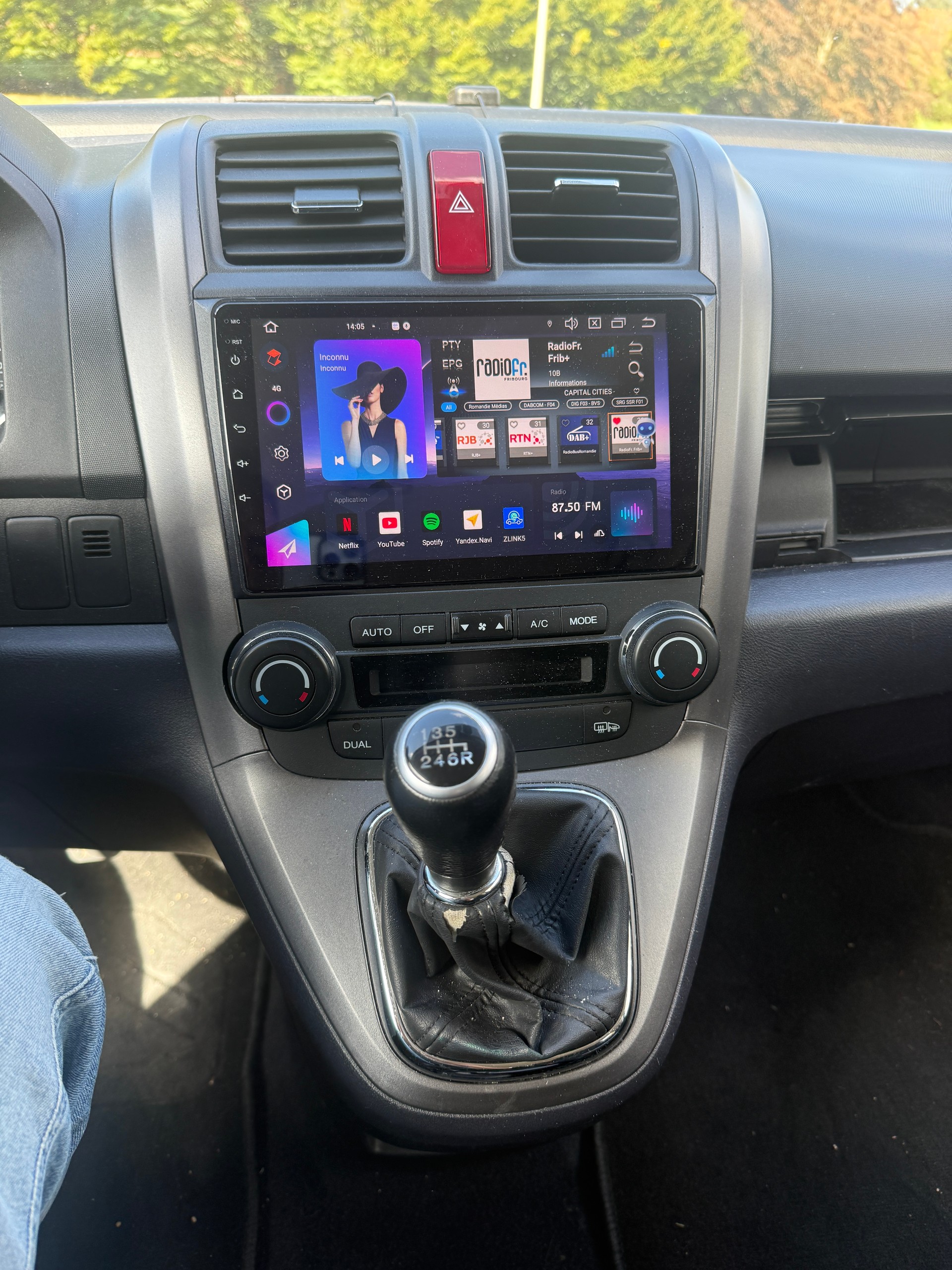 HONDA CR-V 2.0 4WD Comfort-image-10