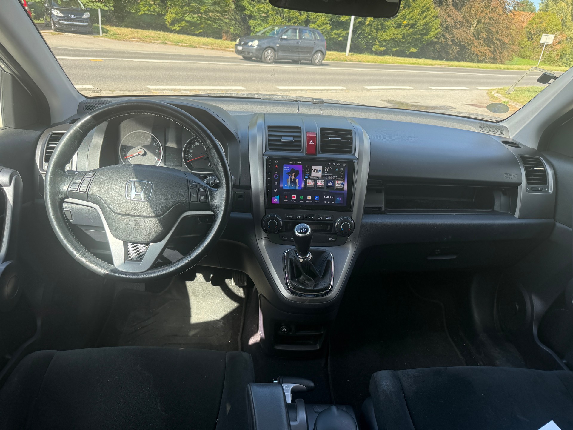 HONDA CR-V 2.0 4WD Comfort-image-8
