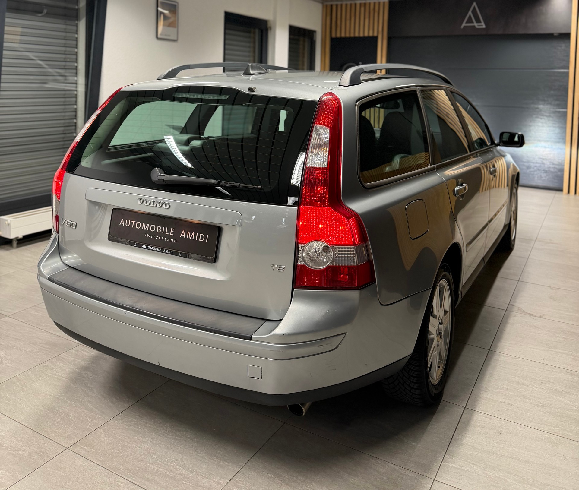VOLVO V50 T5 Summum-image-4