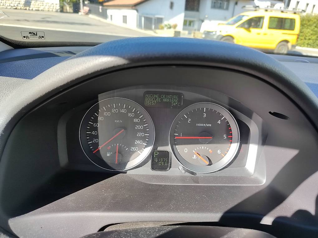 VOLVO V50-image-3