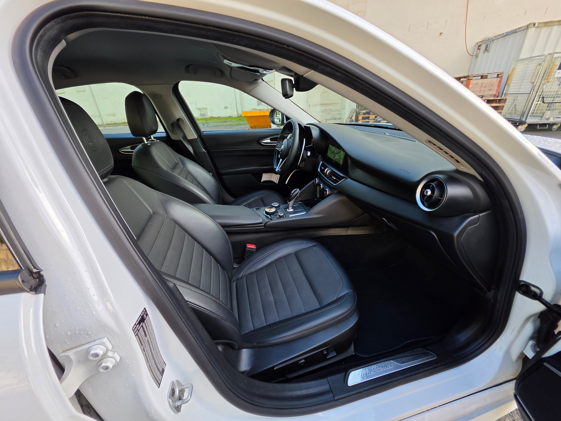 ALFA ROMEO Giulia 2.2 JTDM Super Automatic-image-22
