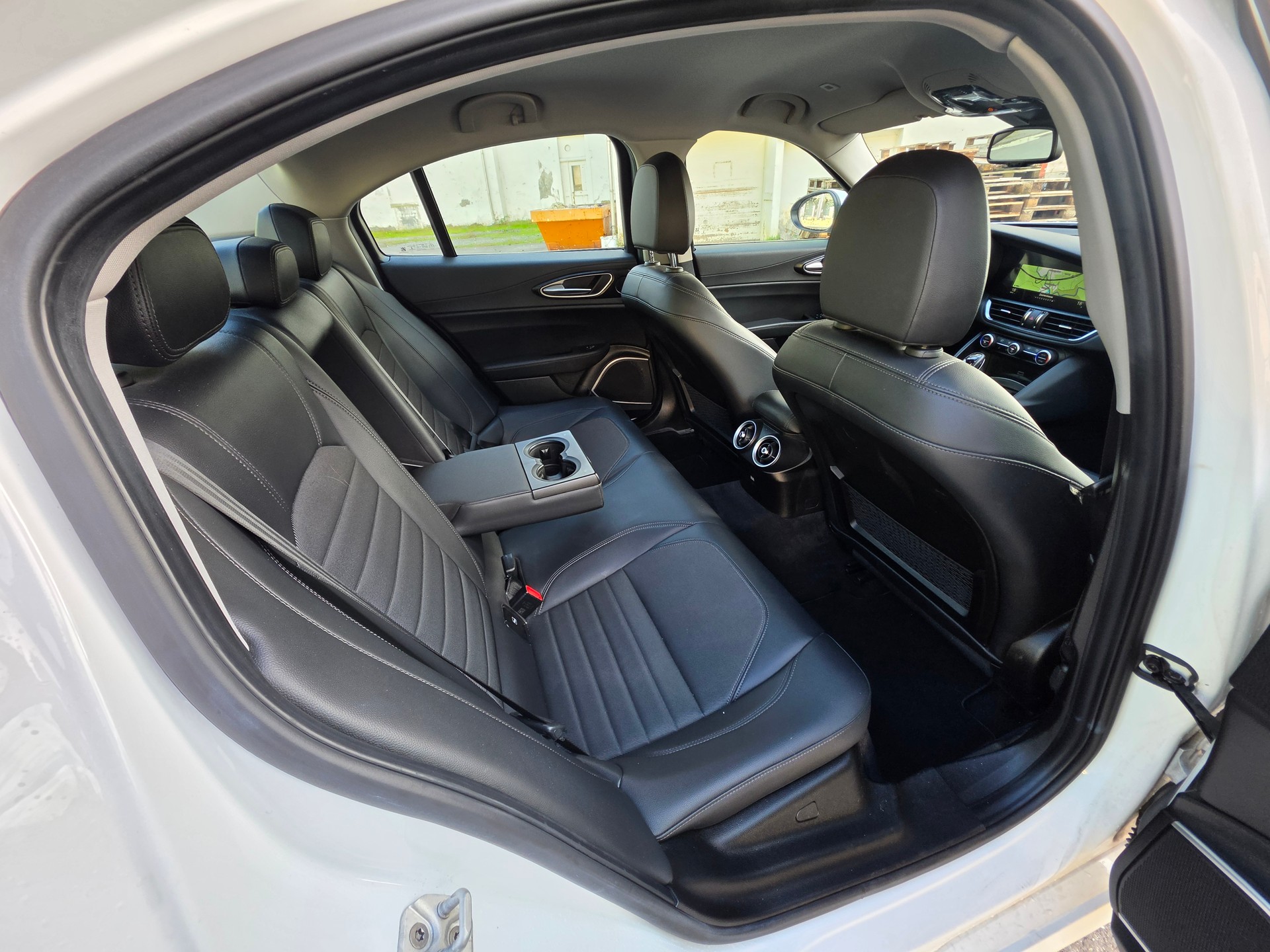 ALFA ROMEO Giulia 2.2 JTDM Super Automatic-image-23