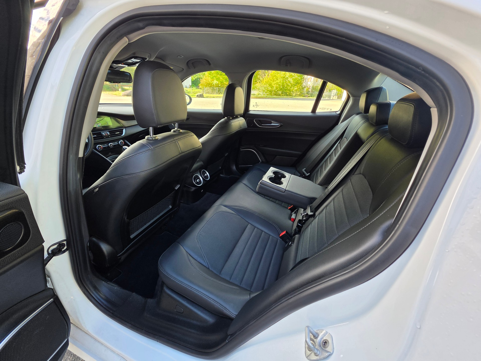 ALFA ROMEO Giulia 2.2 JTDM Super Automatic-image-24