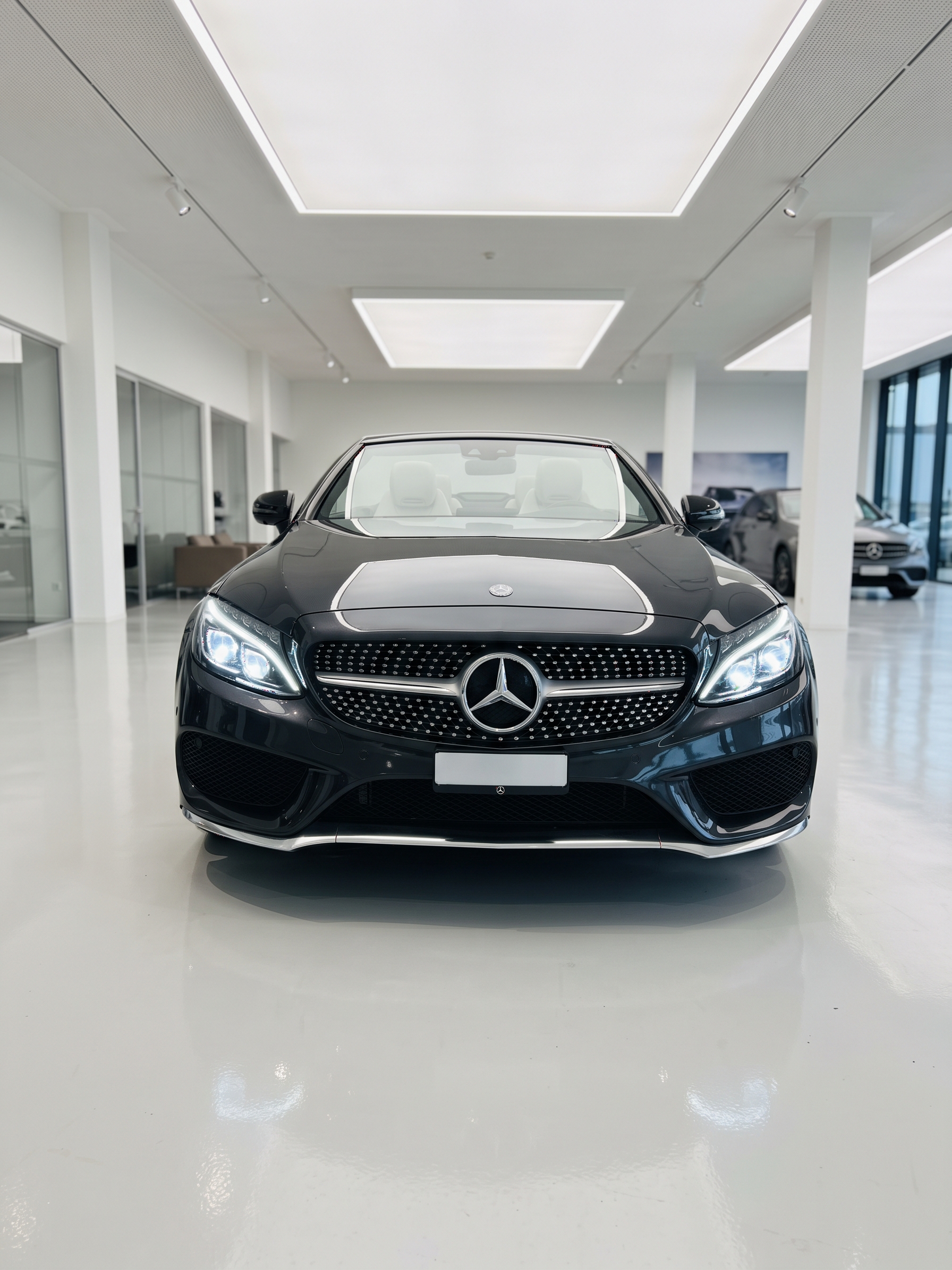 MERCEDES-BENZ C 200 AMG Line 4matic-image-1