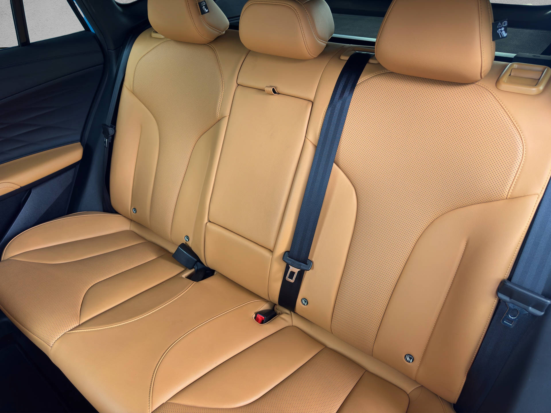 MG HS 1.5 Hybrid Luxury-image-12