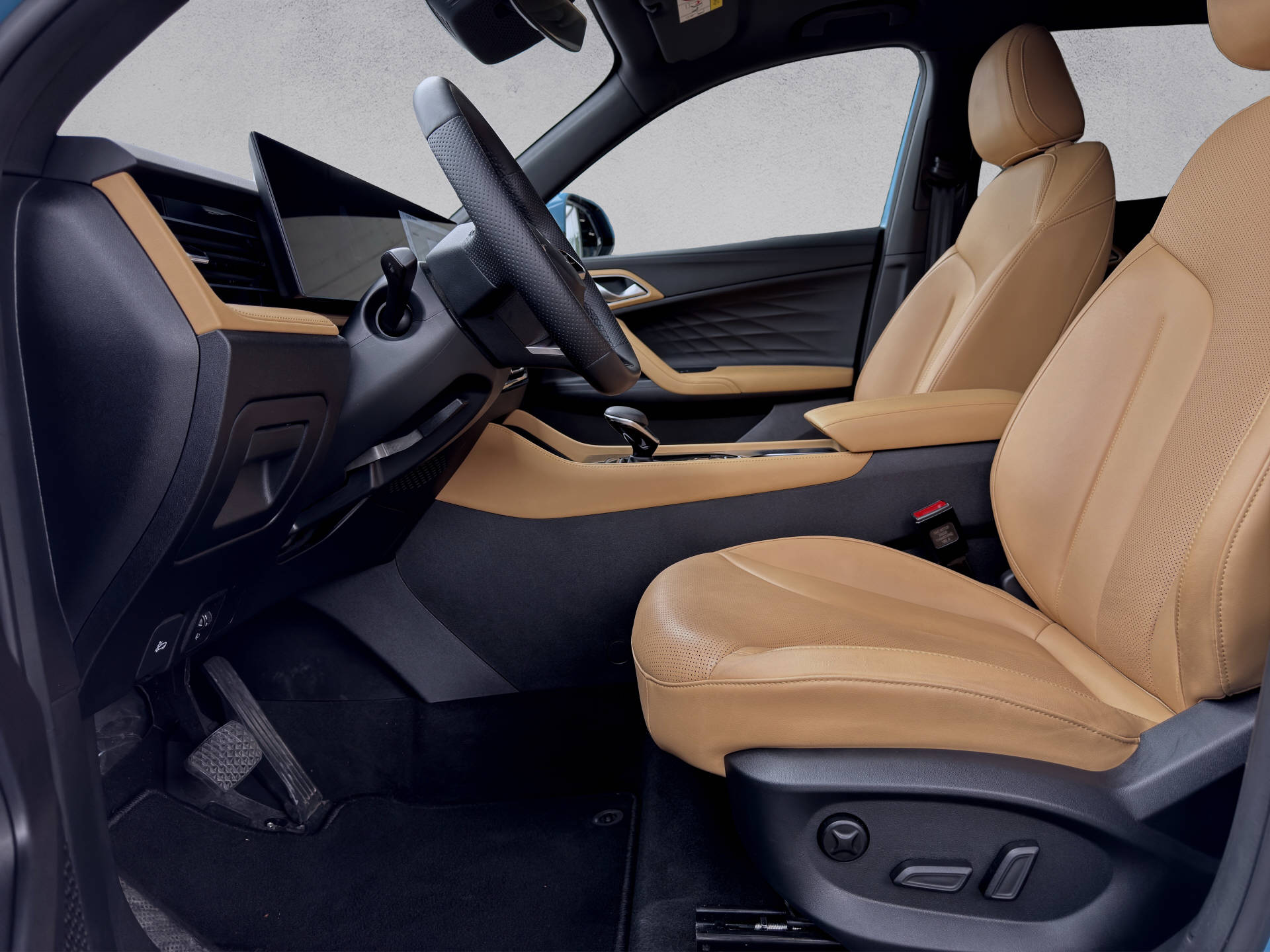 MG HS 1.5 Hybrid Luxury-image-8
