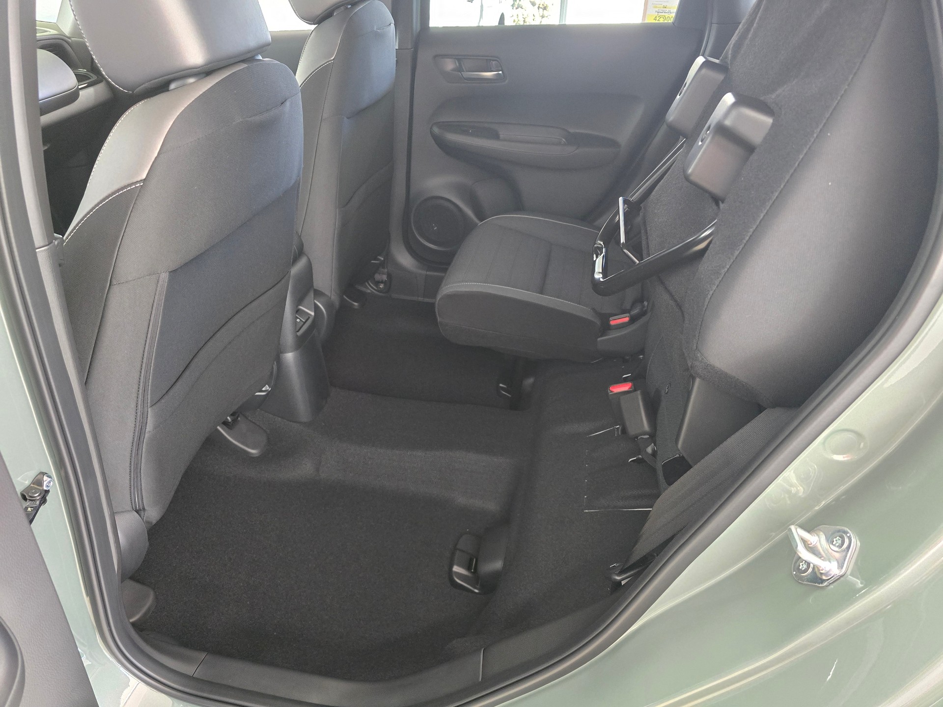 HONDA Jazz 1.5i-MMD Cr. Advance-image-9