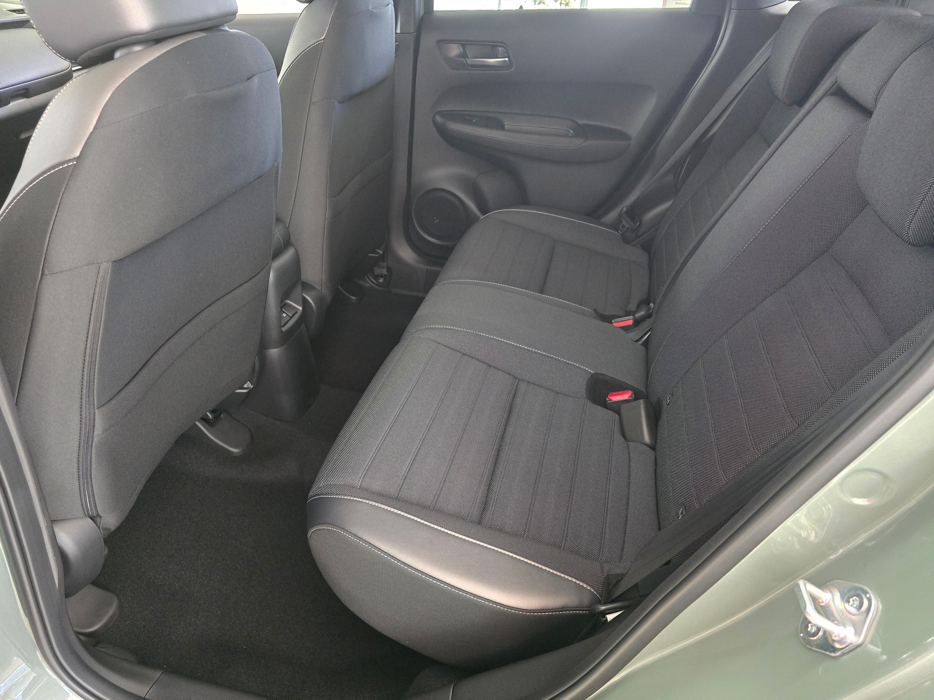 HONDA Jazz 1.5i-MMD Cr. Advance-image-8