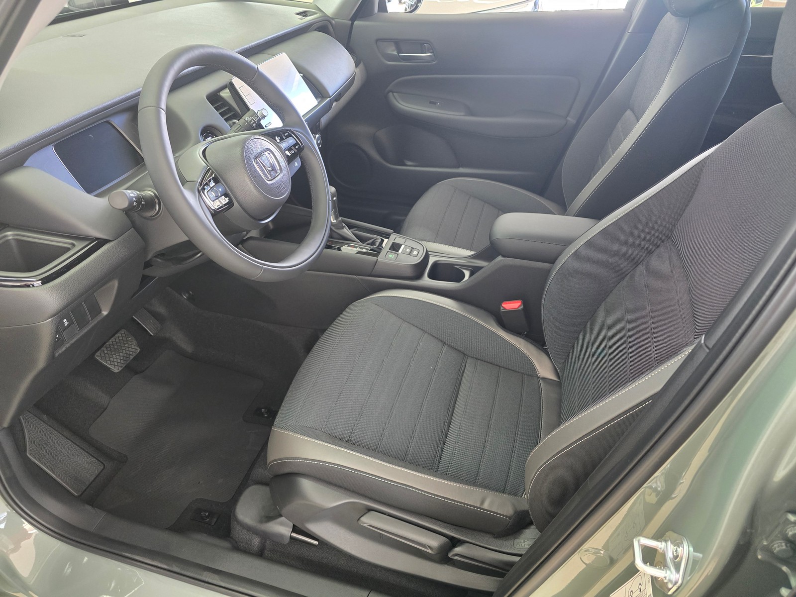 Honda Jazz 1.5i-MMD Cr. Advance — photo 3