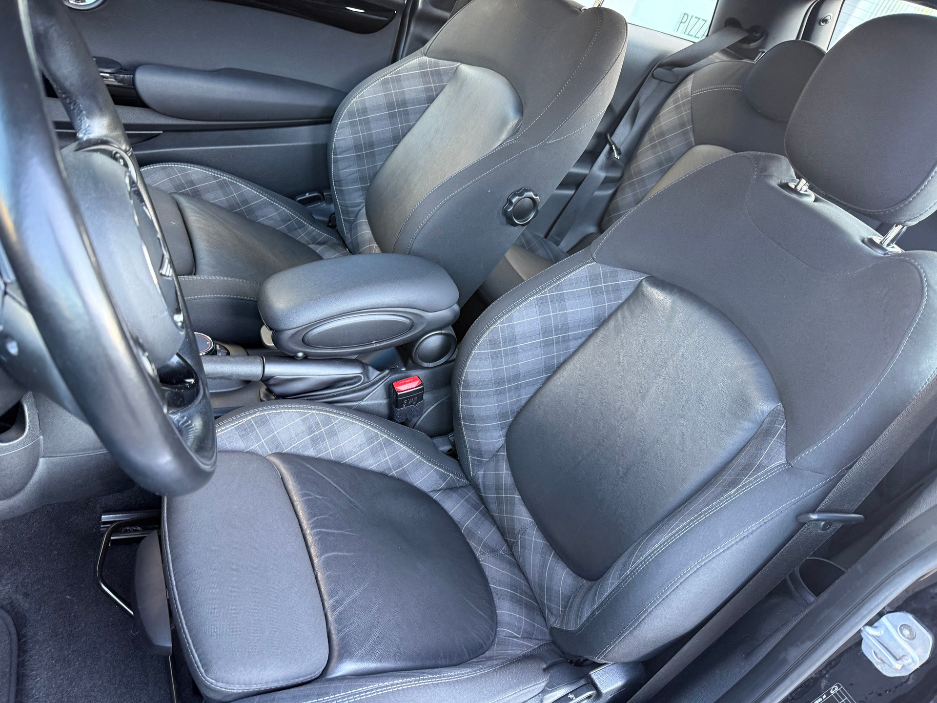 MINI Cooper Steptronic-image-8