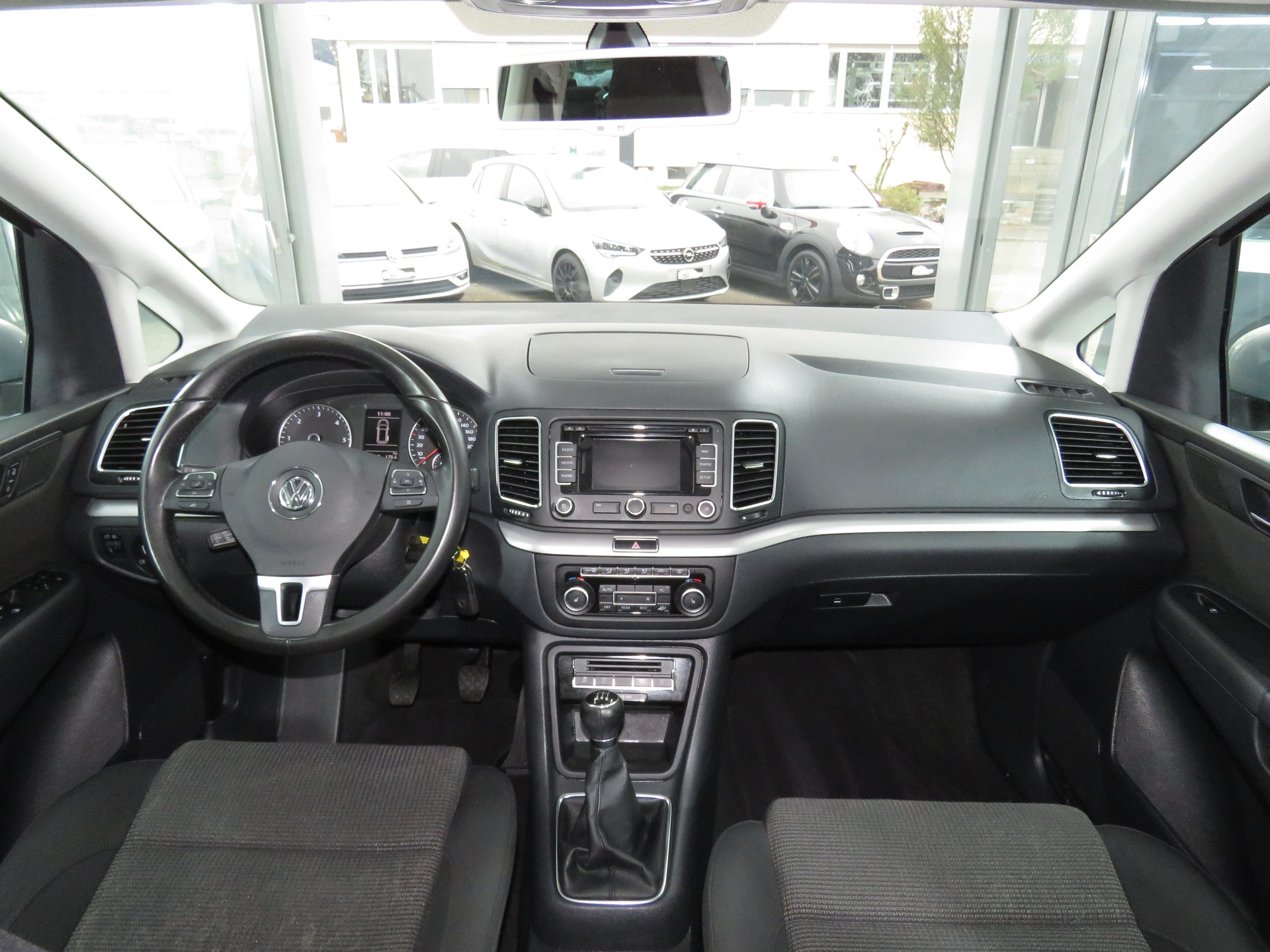 VW Sharan 2.0 TDI BlueMotion Technology Comfortline-image-16