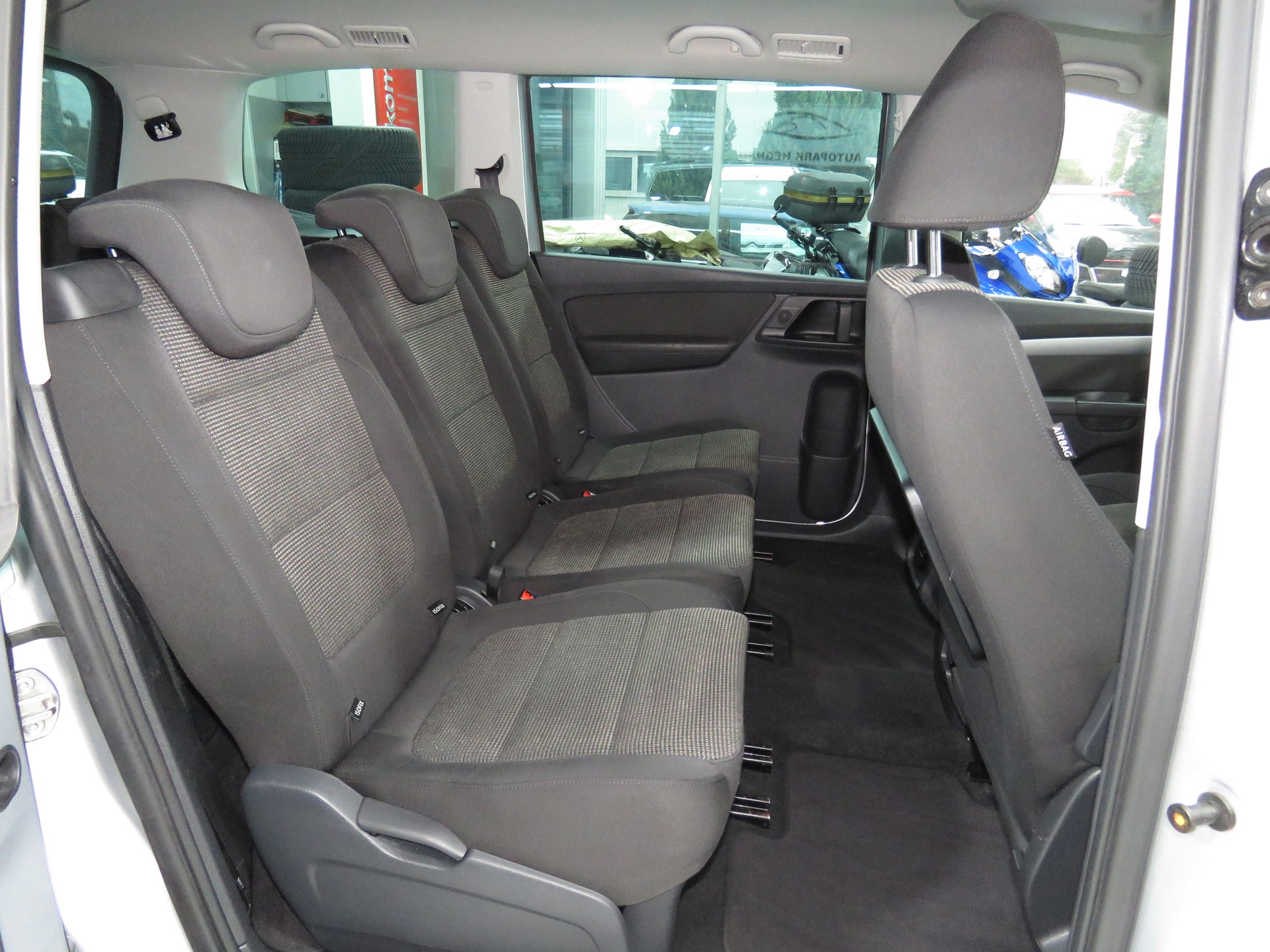 VW Sharan 2.0 TDI BlueMotion Technology Comfortline-image-13