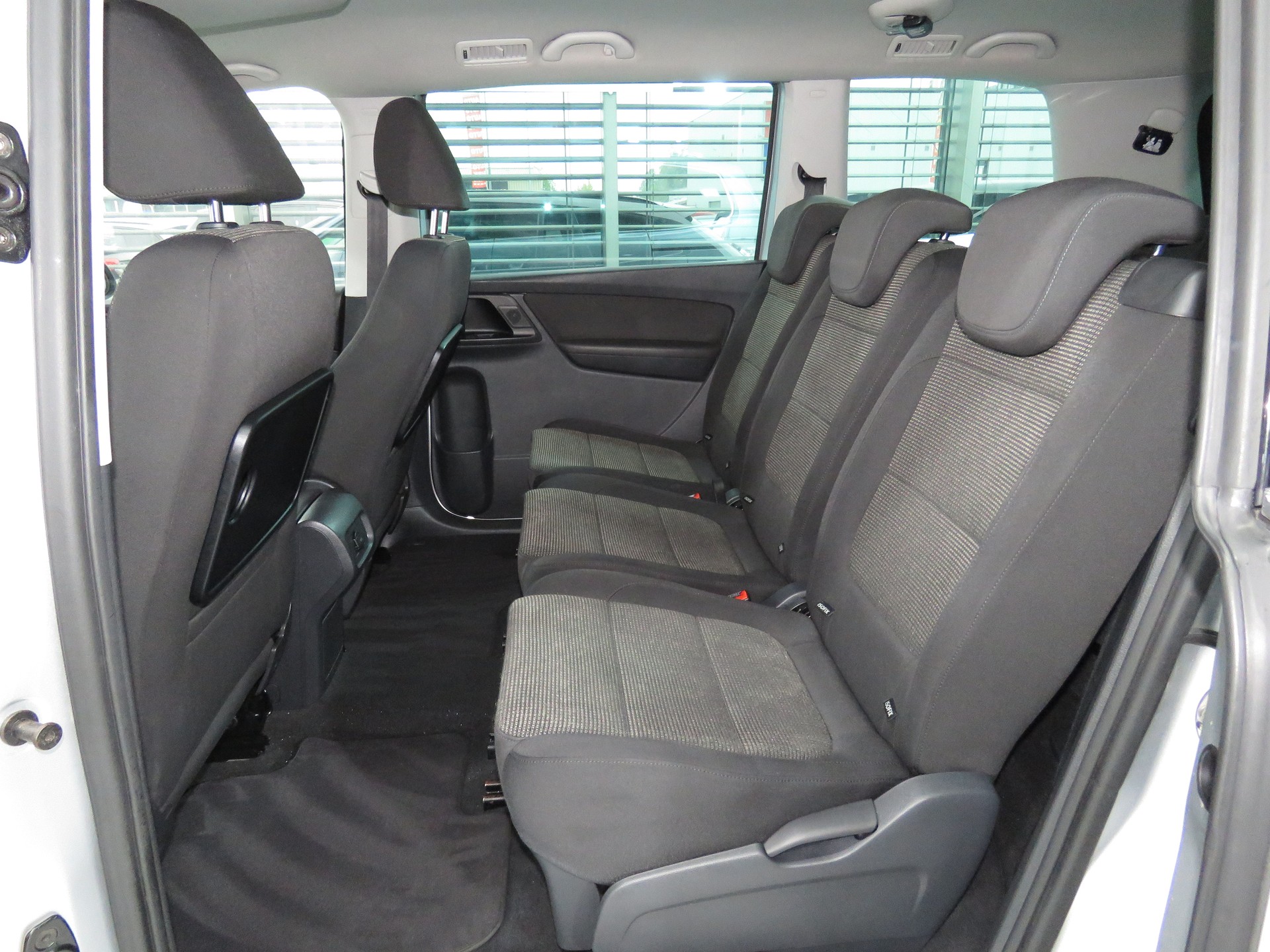 VW Sharan 2.0 TDI BlueMotion Technology Comfortline-image-8