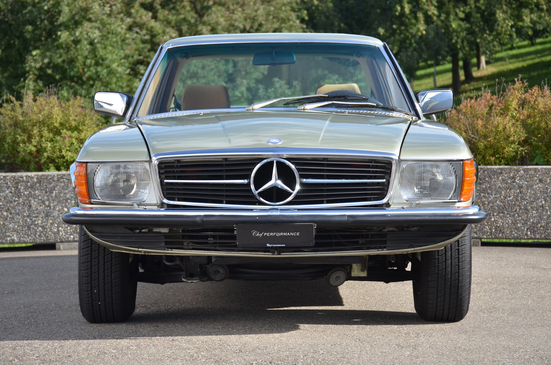 MERCEDES-BENZ SLC 350-showroom-element-1