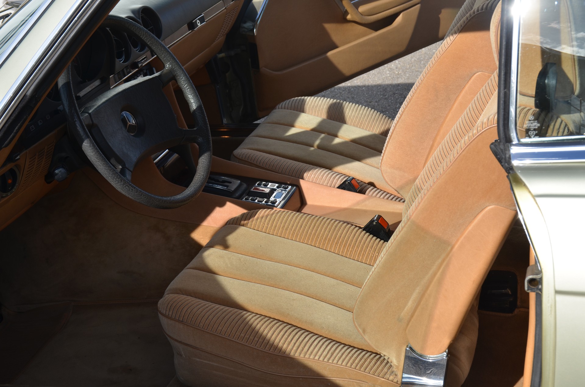 MERCEDES-BENZ SLC 350-image-20
