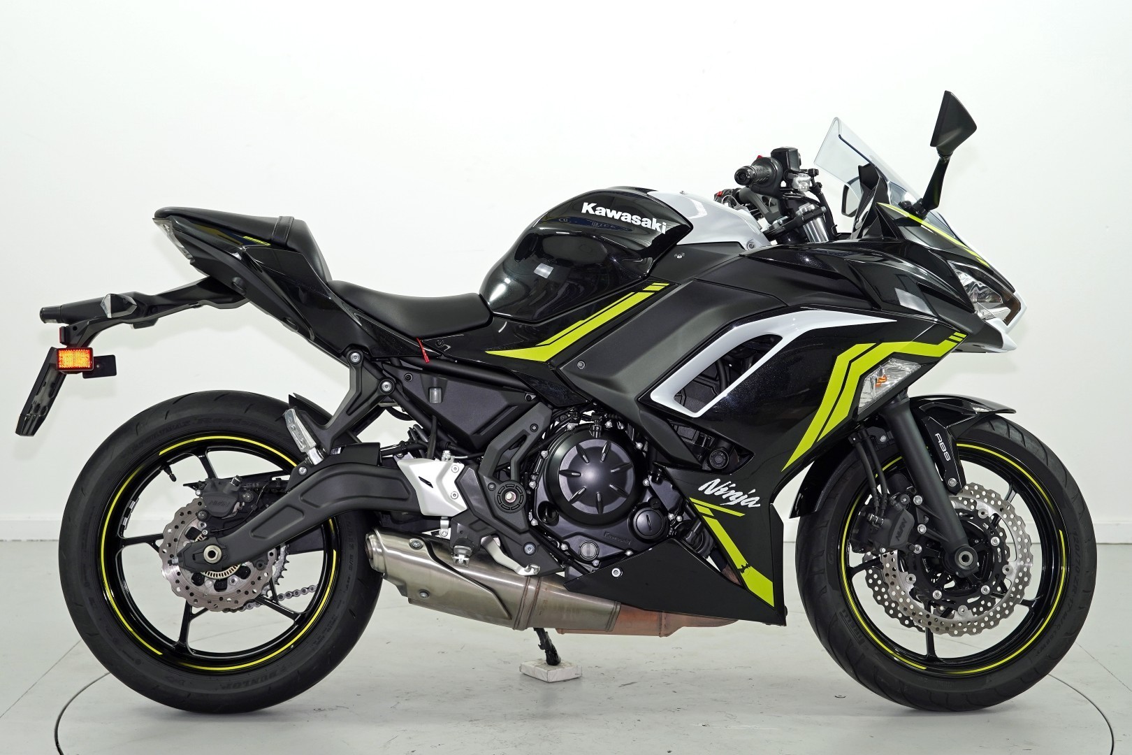 KAWASAKI Ninja 650 ABS-showroom-element-3