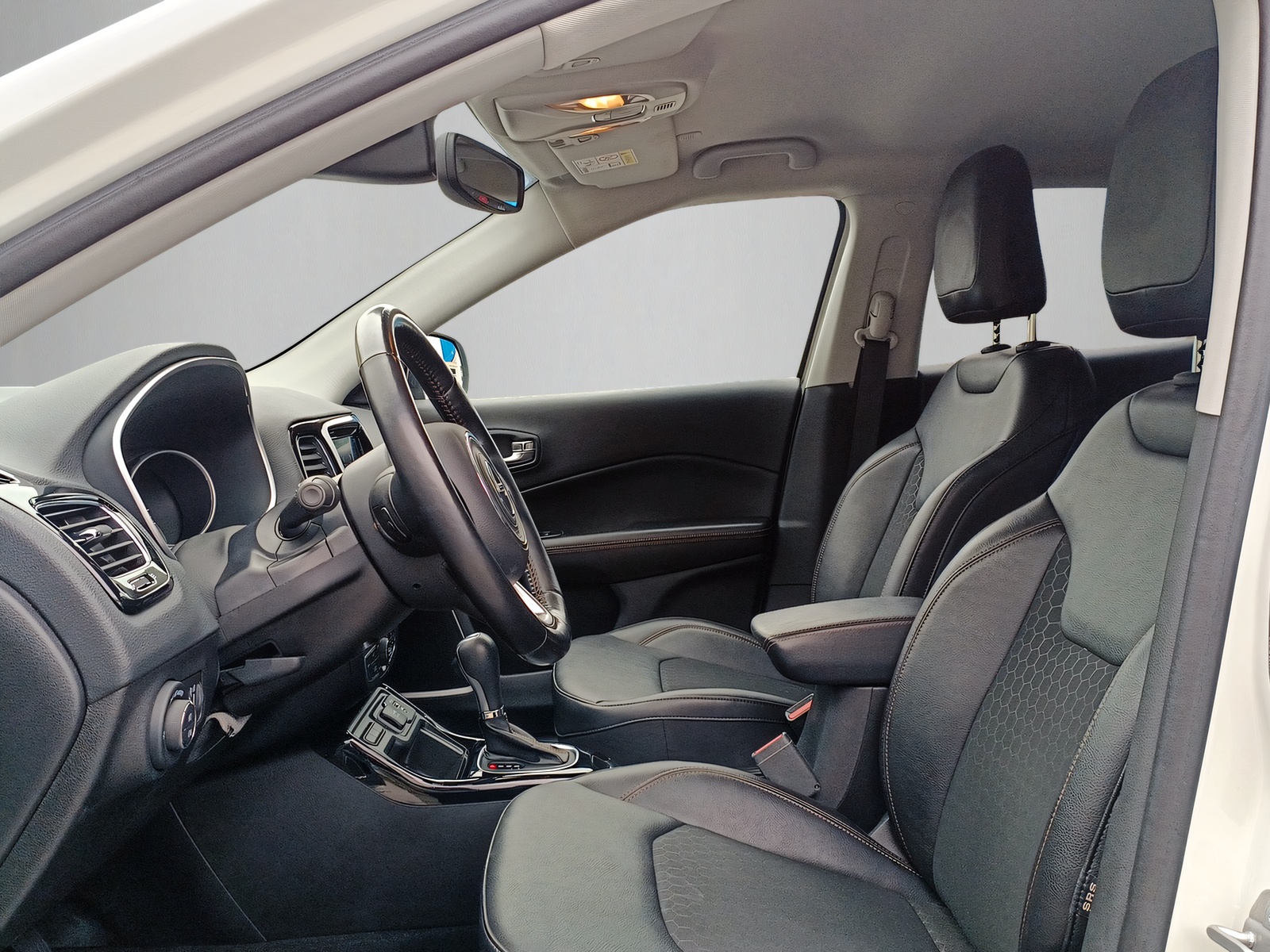 JEEP Compass 4x2 1.3 Turbo Limited-image-11