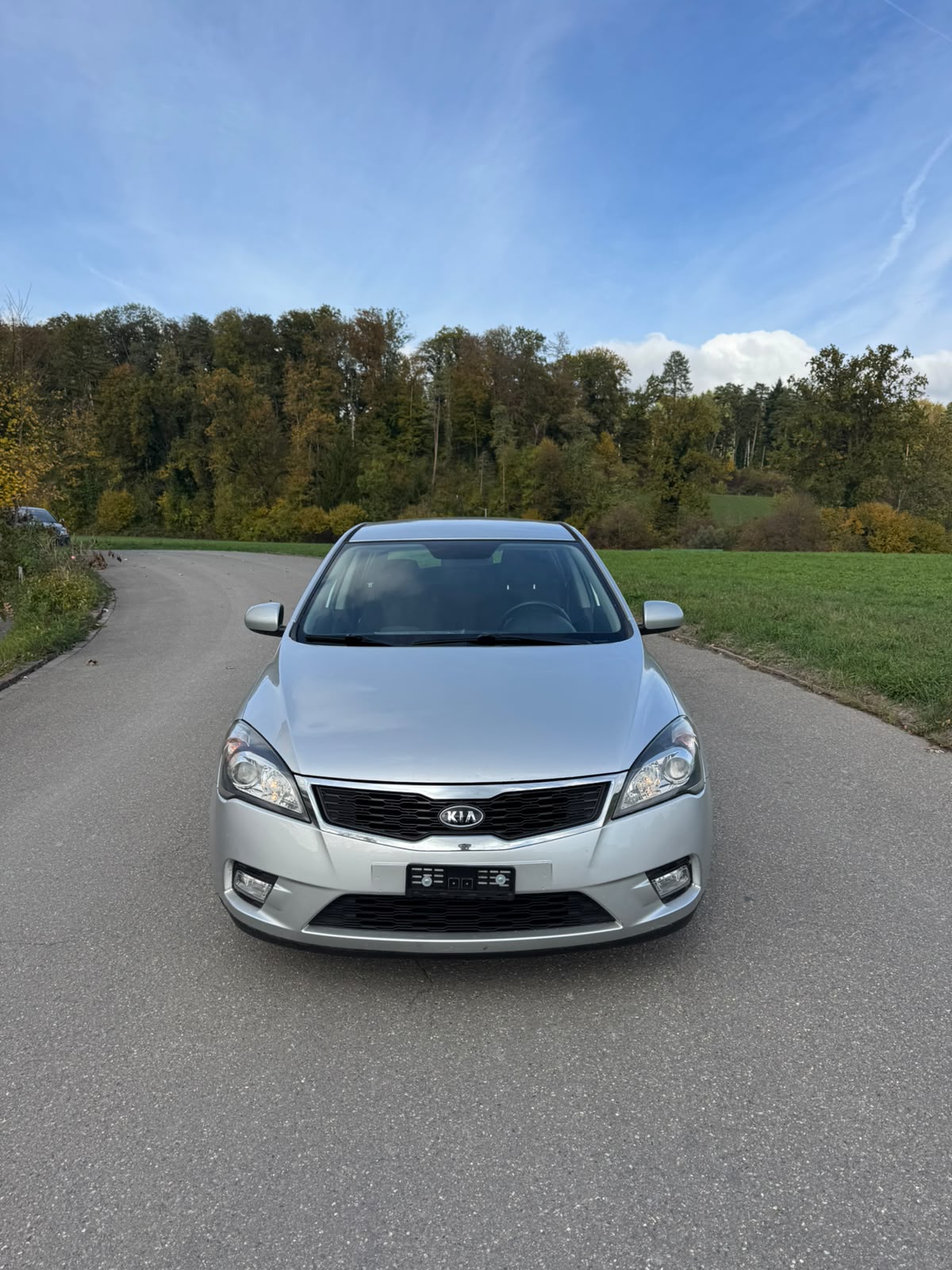 KIA Cee'd 1.6 16V Style Automatic Mit Frisch MFK und Service-image-6